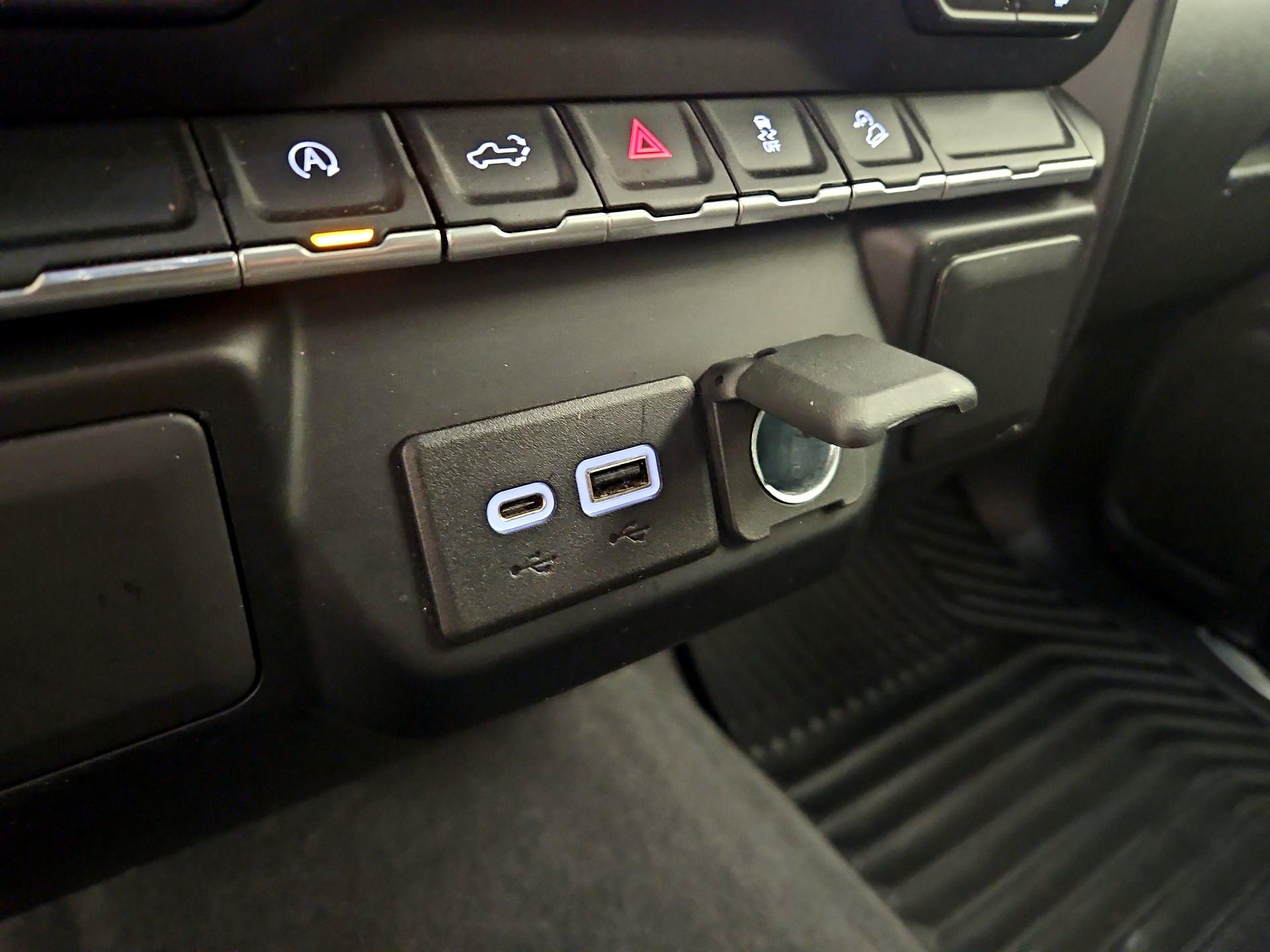 Thumbnail: 2021 Chevrolet Silverado 1500 - 18