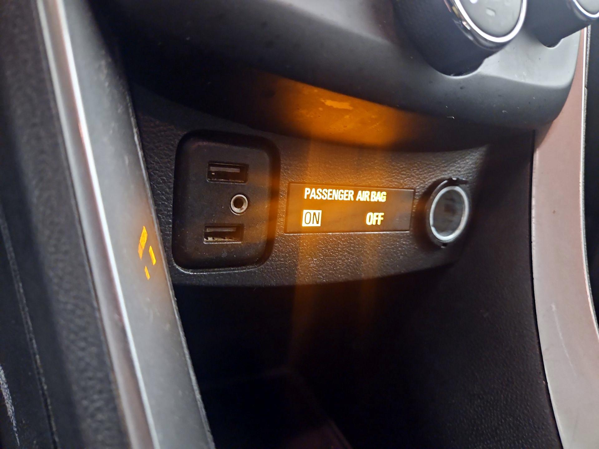 Thumbnail: 2020 Chevrolet Trax - 18