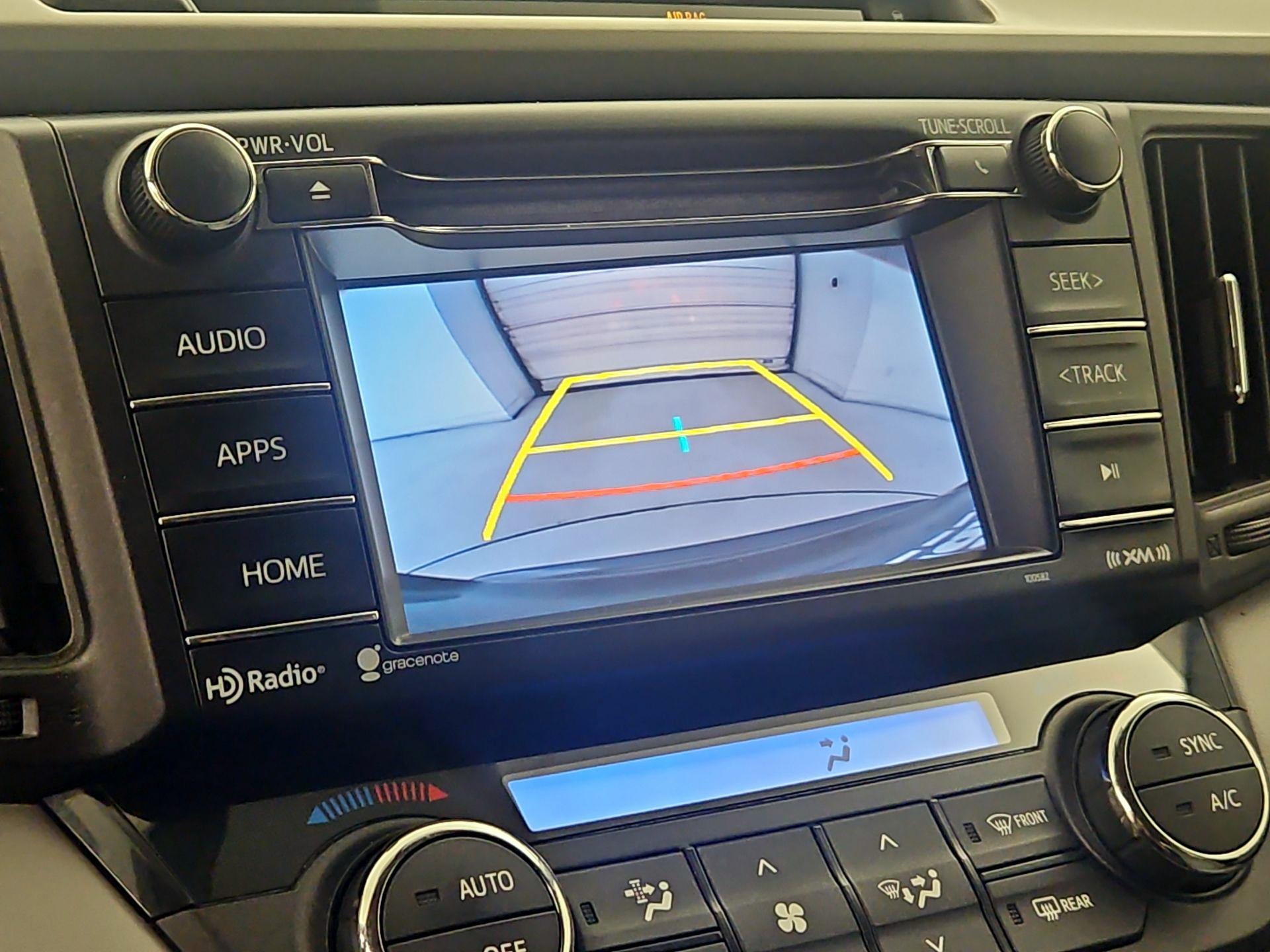 Thumbnail: 2016 Toyota RAV4 - 14