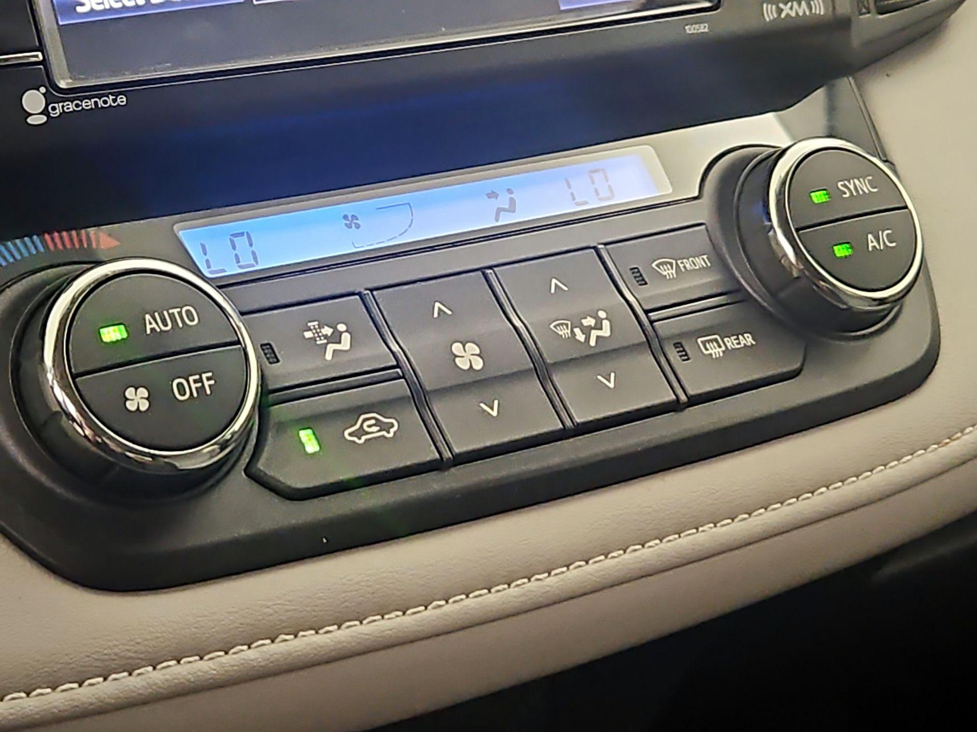Thumbnail: 2016 Toyota RAV4 - 16