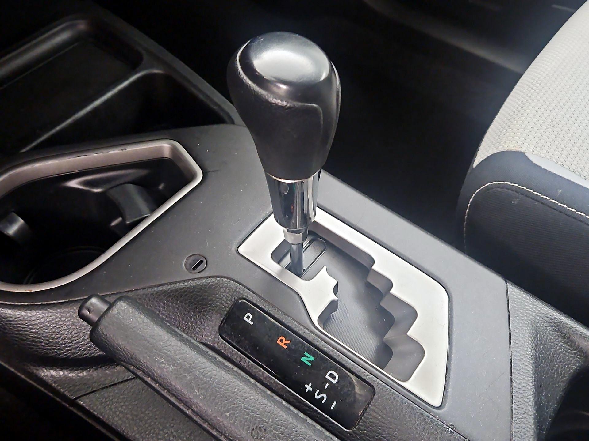 Thumbnail: 2016 Toyota RAV4 - 17