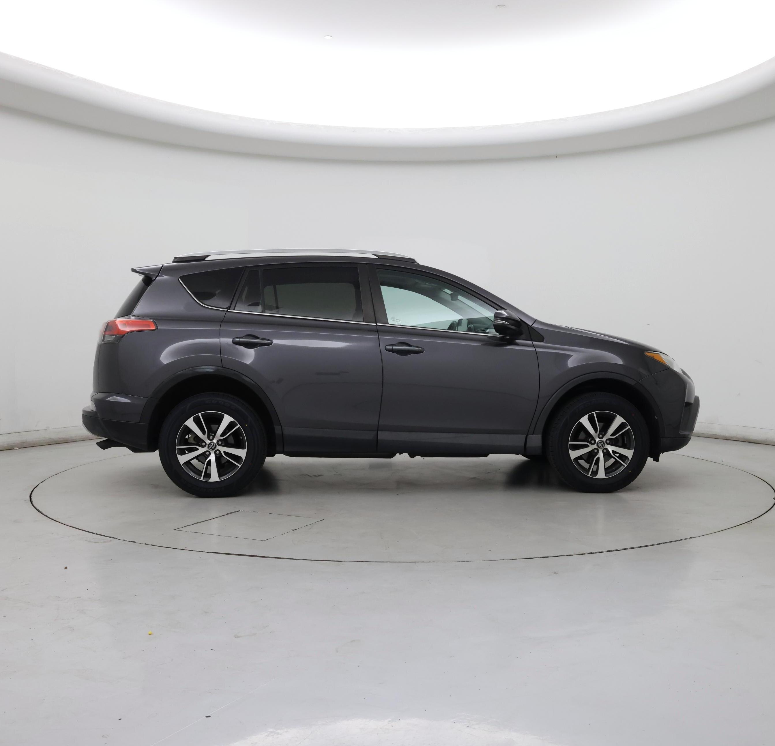 Thumbnail: 2016 Toyota RAV4 - 7