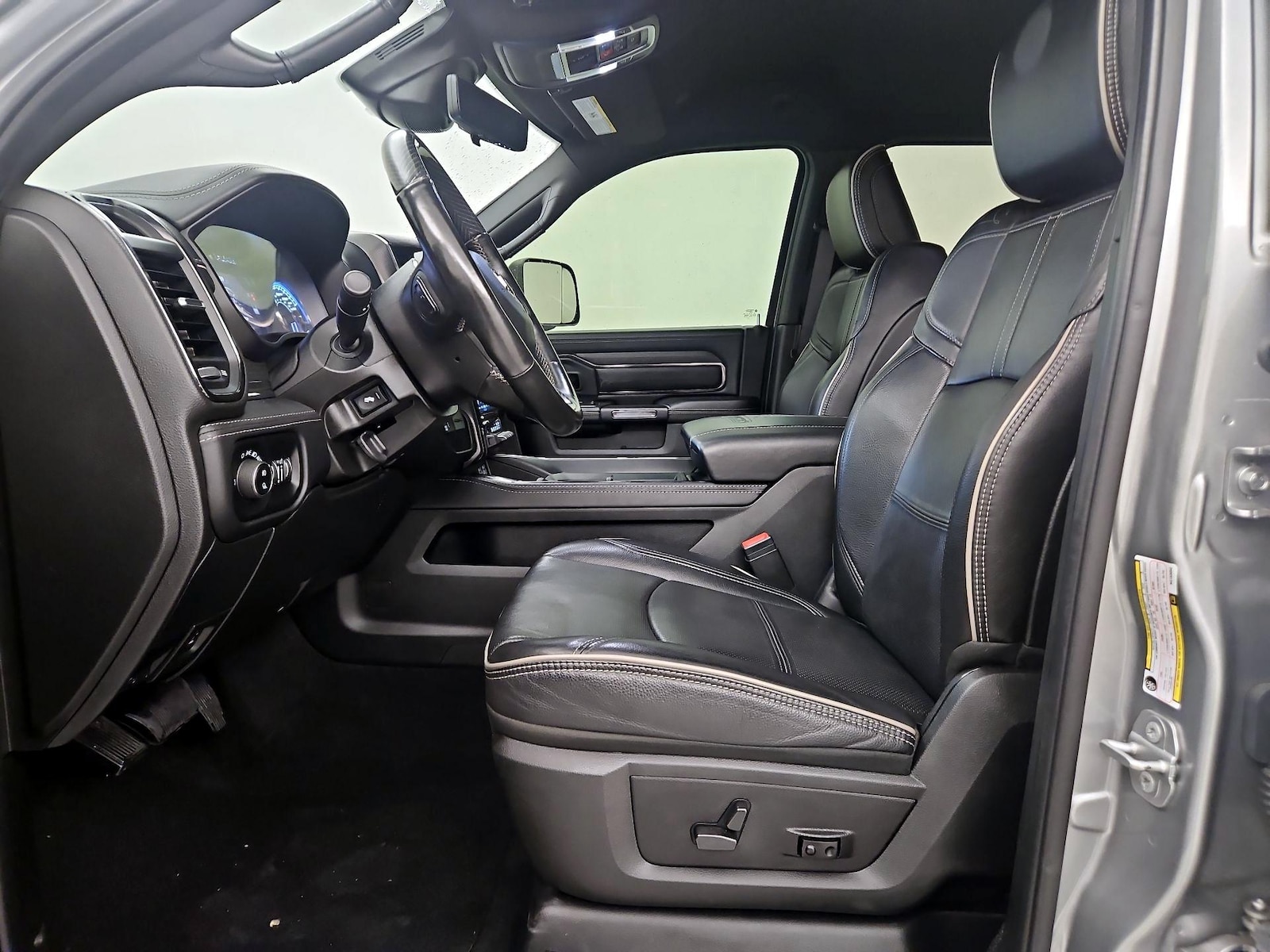 2022 RAM Ram 3500 Pickup Limited - Photo 12
