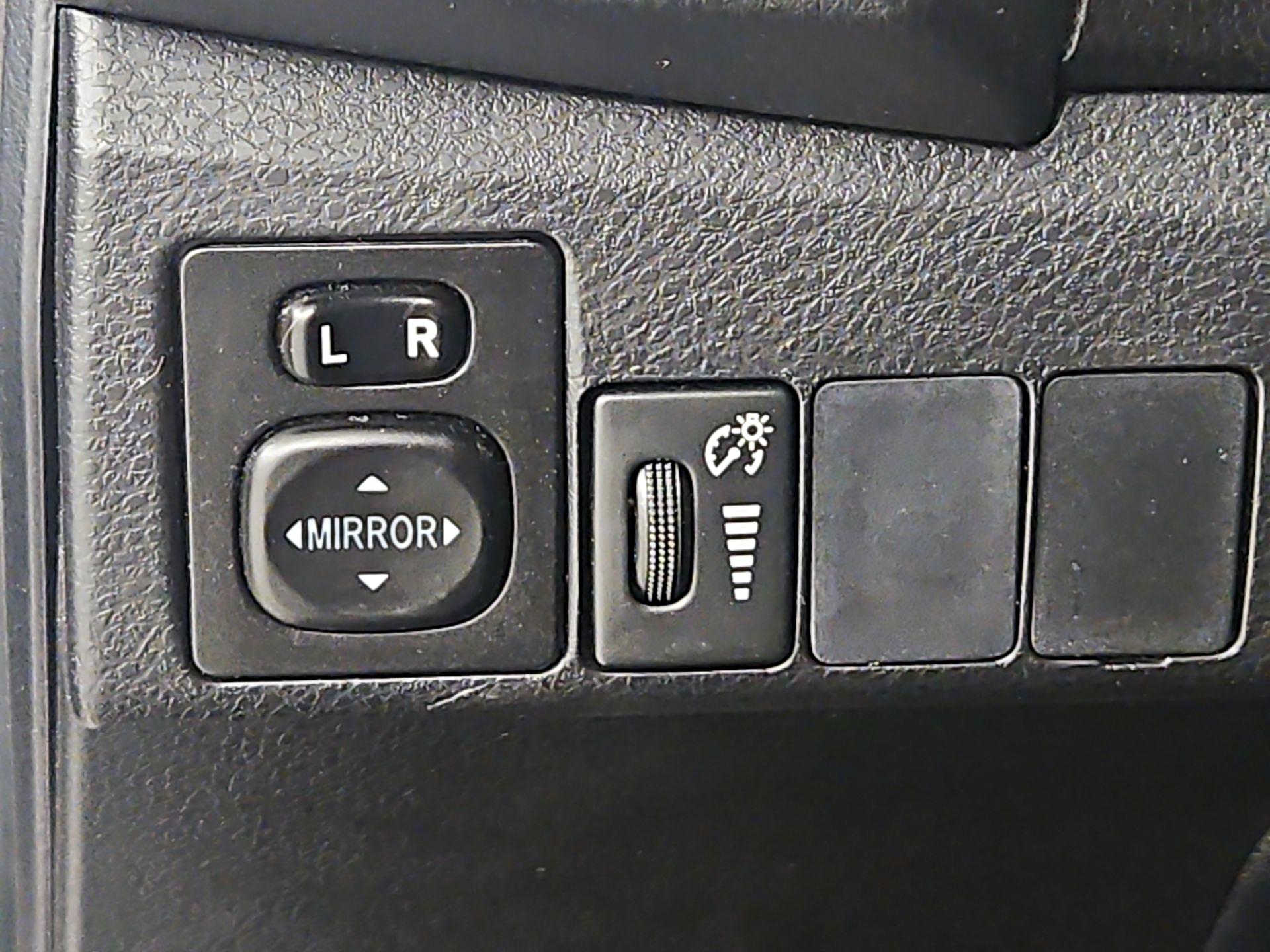 Thumbnail: 2016 Toyota Corolla - 13