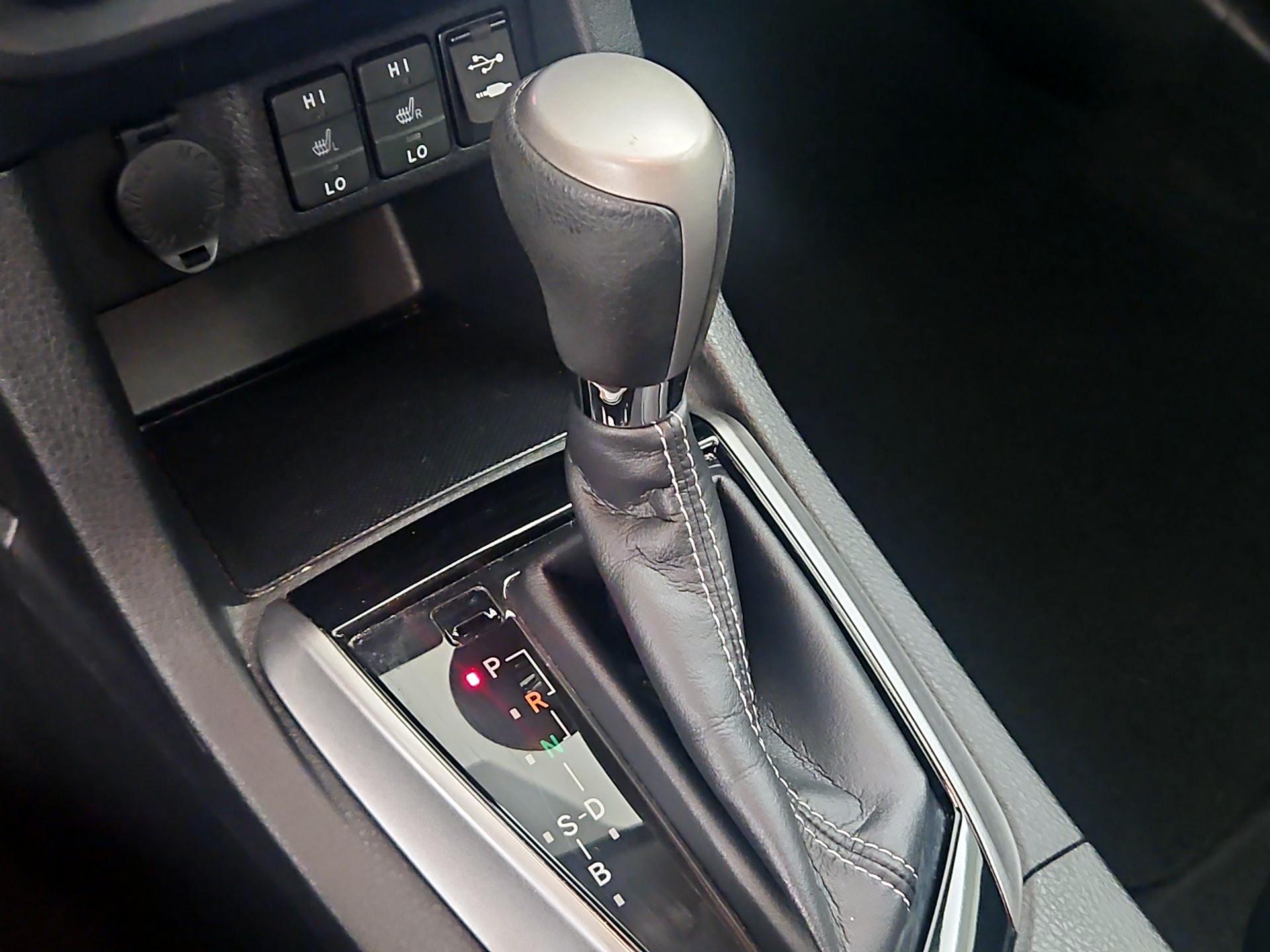 Thumbnail: 2016 Toyota Corolla - 18