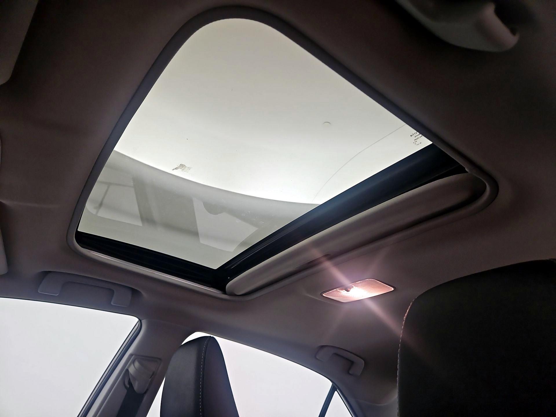 Thumbnail: 2016 Toyota Corolla - 20