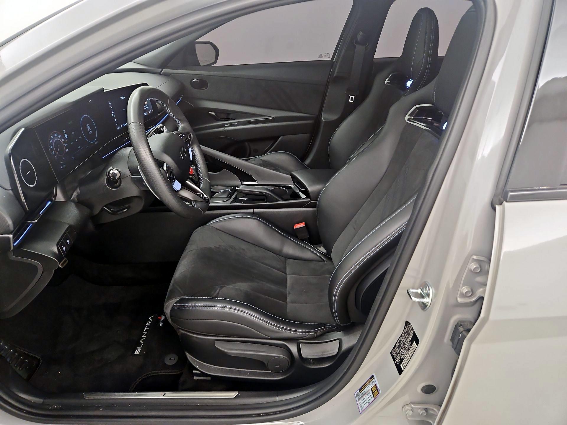 Thumbnail: 2025 Hyundai Elantra - 11