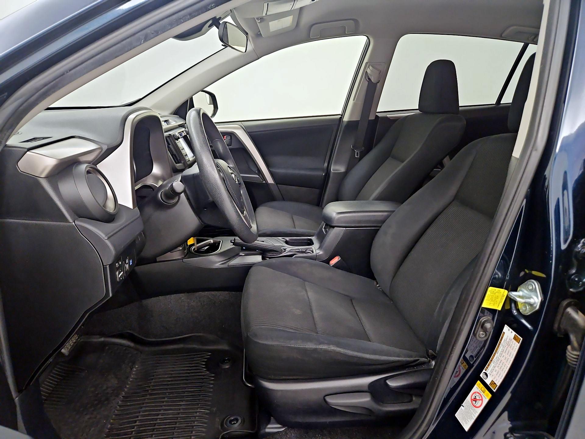 Thumbnail: 2017 Toyota RAV4 - 11