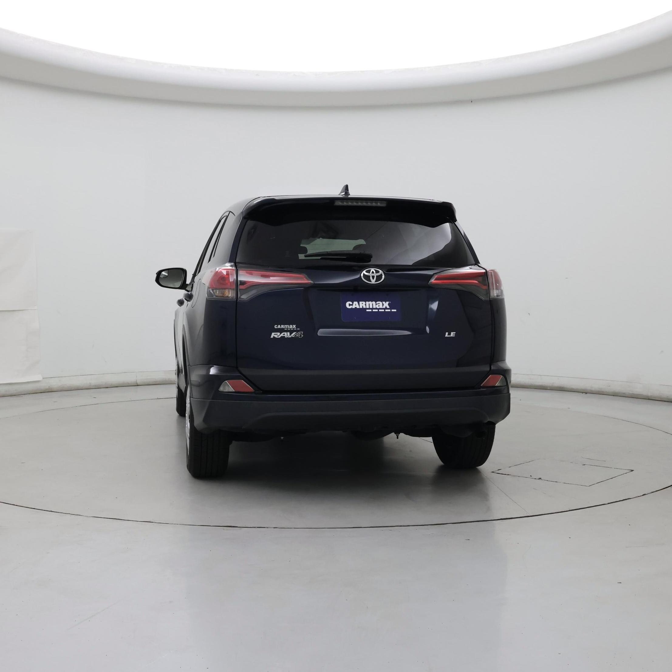 Thumbnail: 2017 Toyota RAV4 - 6