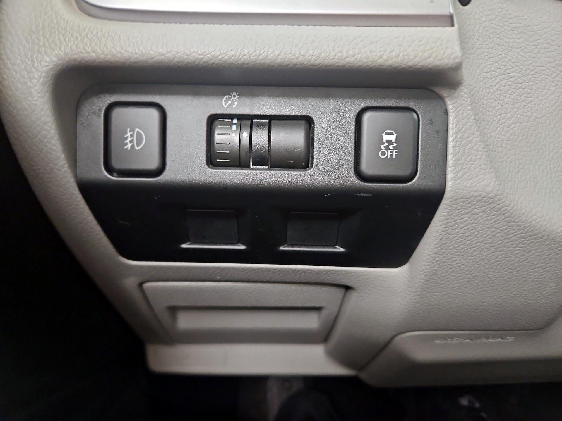 Thumbnail: 2015 Subaru Forester - 13