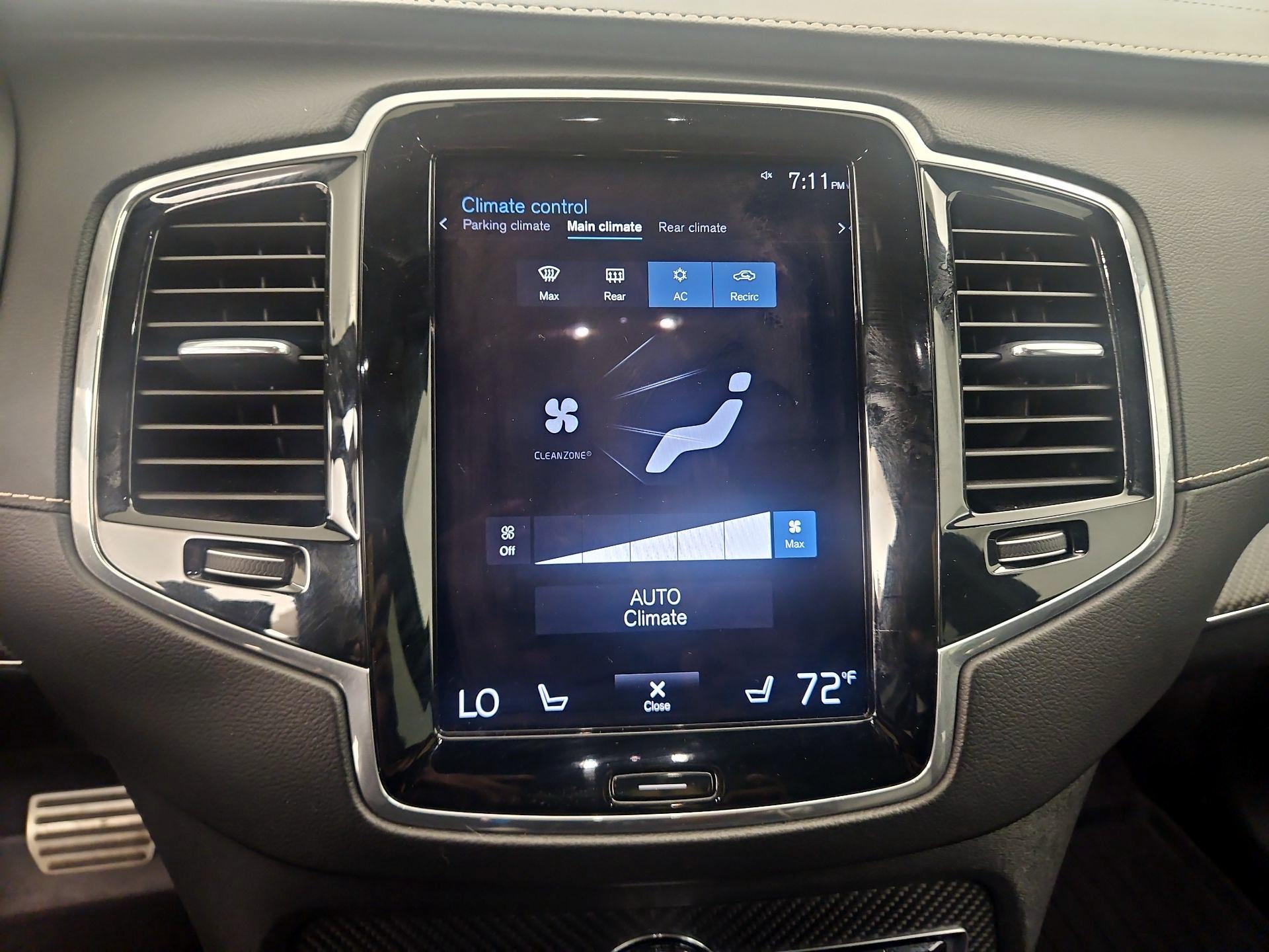 Thumbnail: 2020 Volvo XC90 - 17