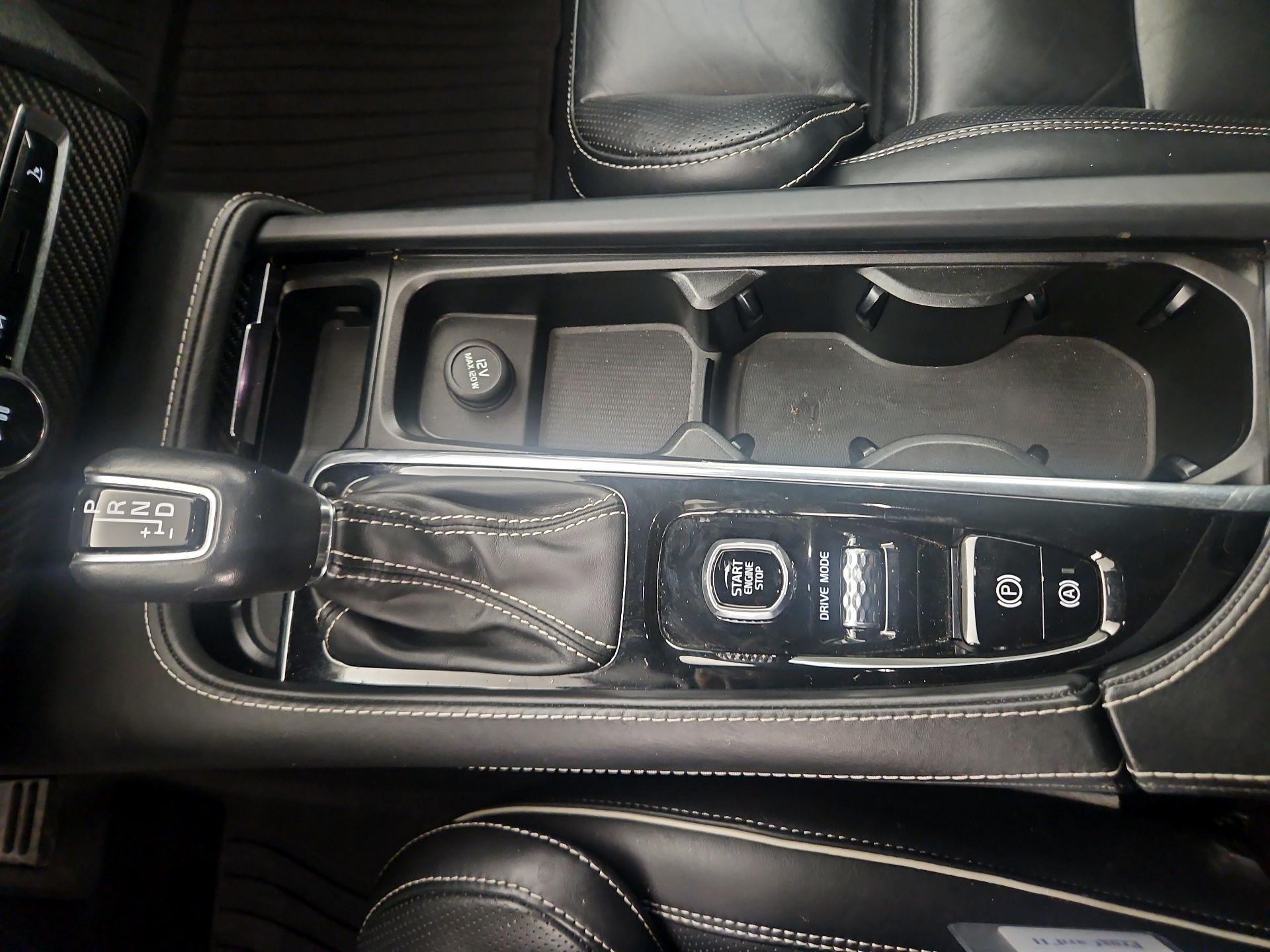 Thumbnail: 2020 Volvo XC90 - 18