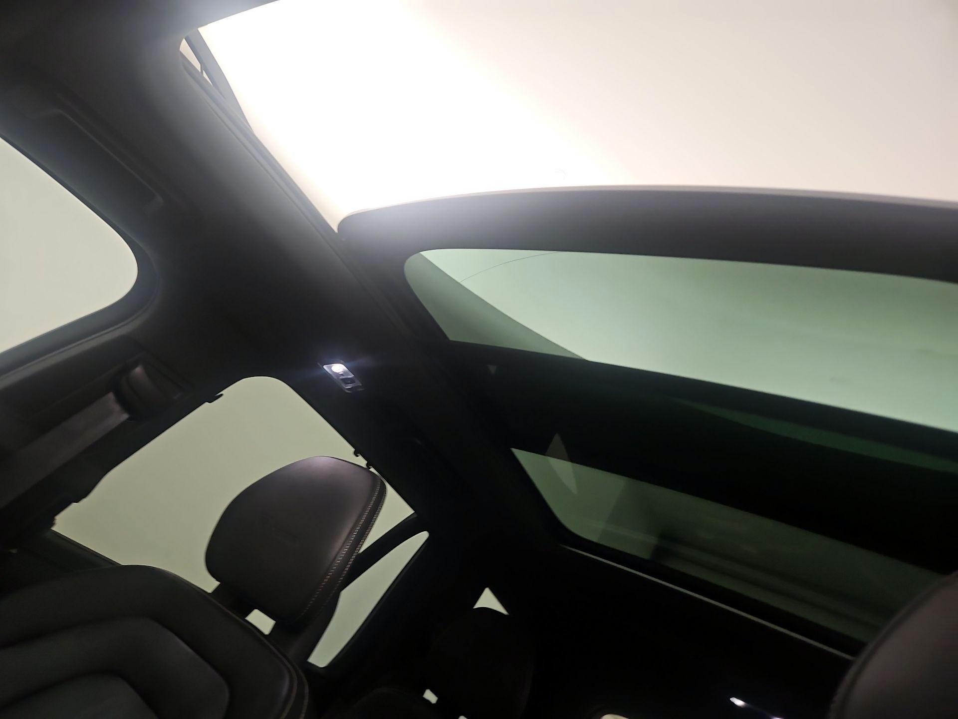 Thumbnail: 2020 Volvo XC90 - 20