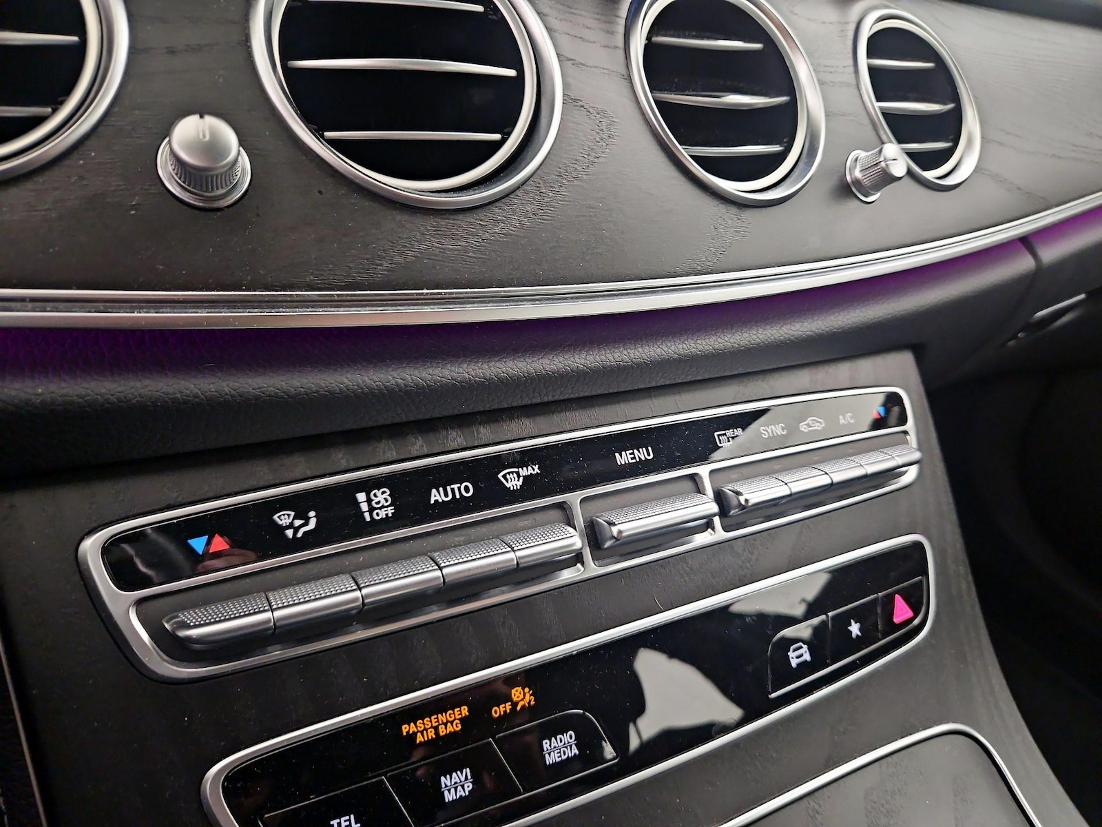 2023 Mercedes-Benz E-Class E350 - Photo 18