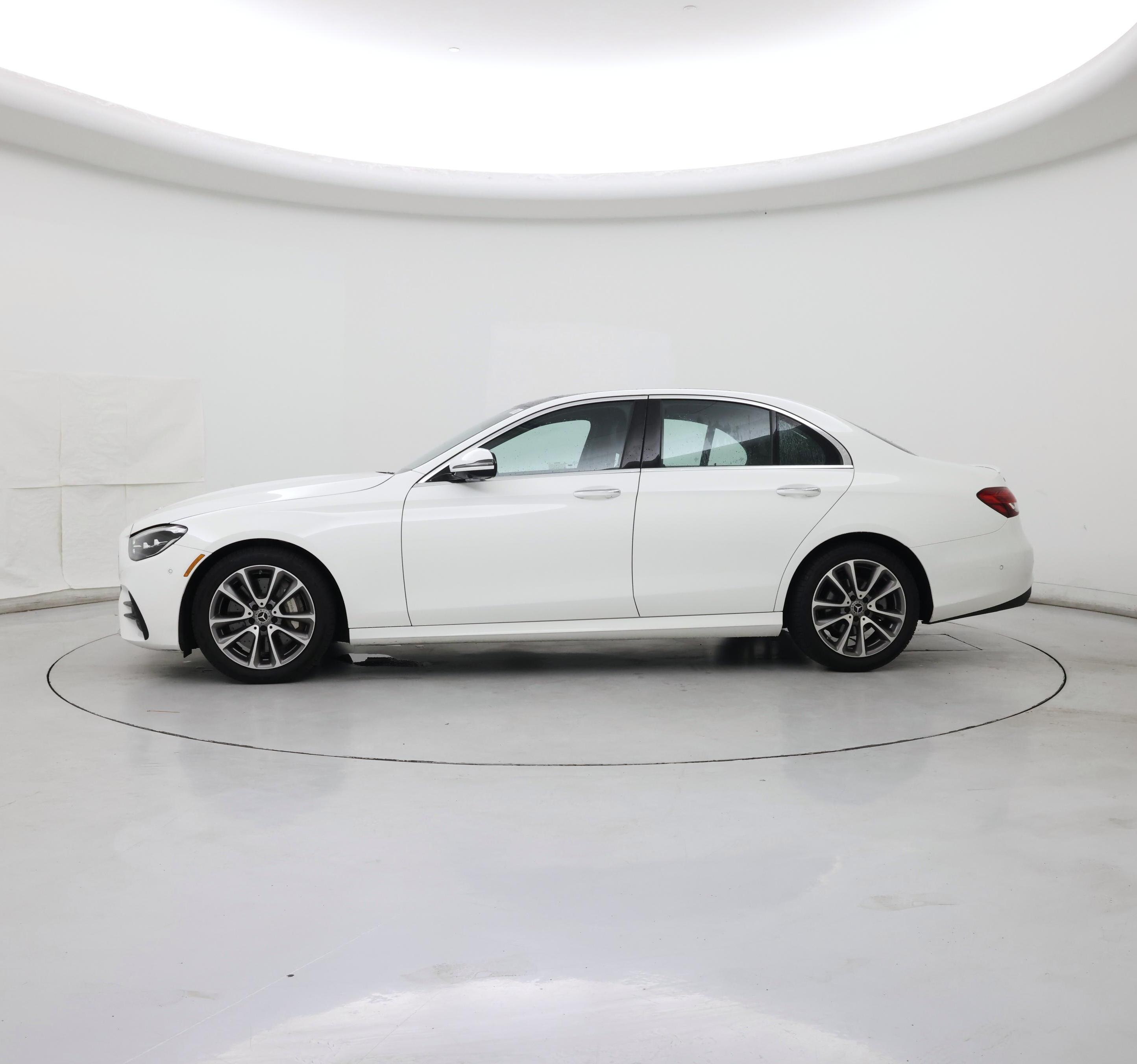 Thumbnail: 2023 Mercedes-Benz E-Class - 3