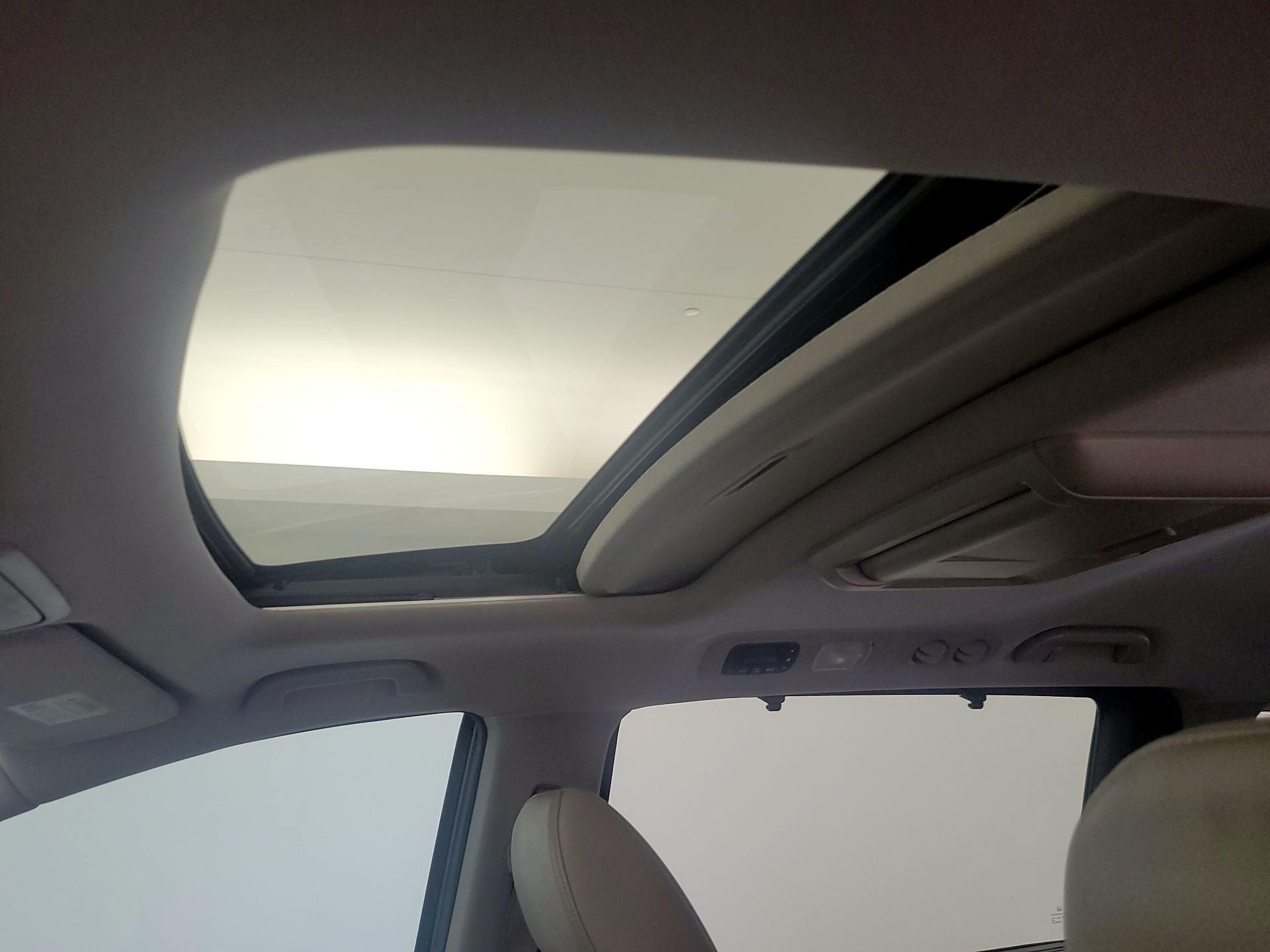 Thumbnail: 2015 Honda Odyssey - 20