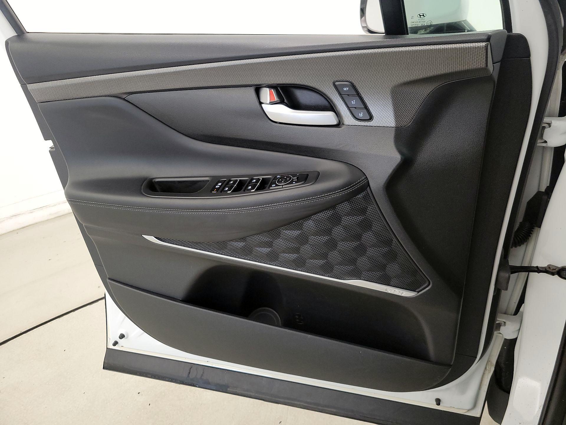 Thumbnail: 2019 Hyundai Santa Fe - 12