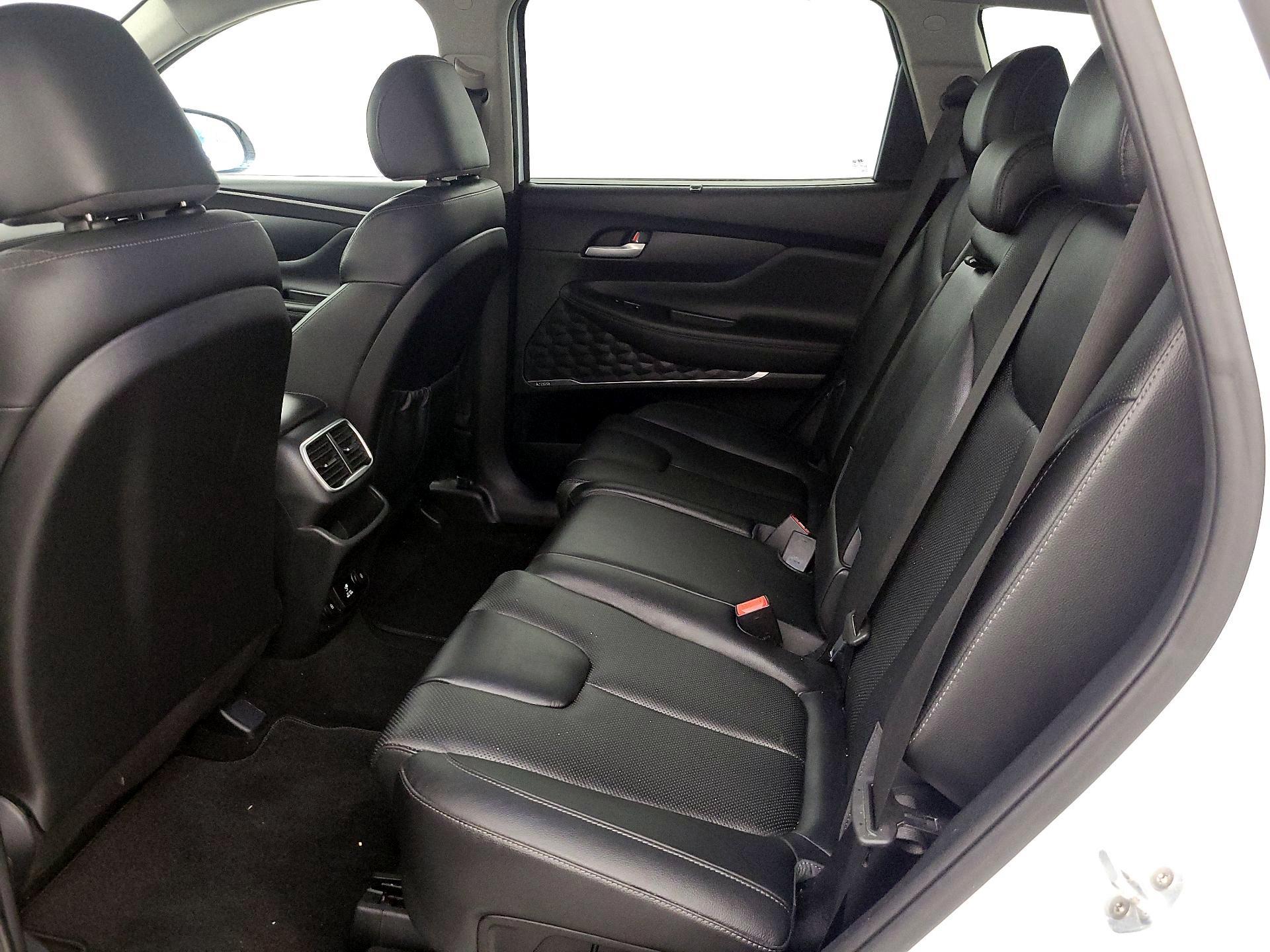 Thumbnail: 2019 Hyundai Santa Fe - 20