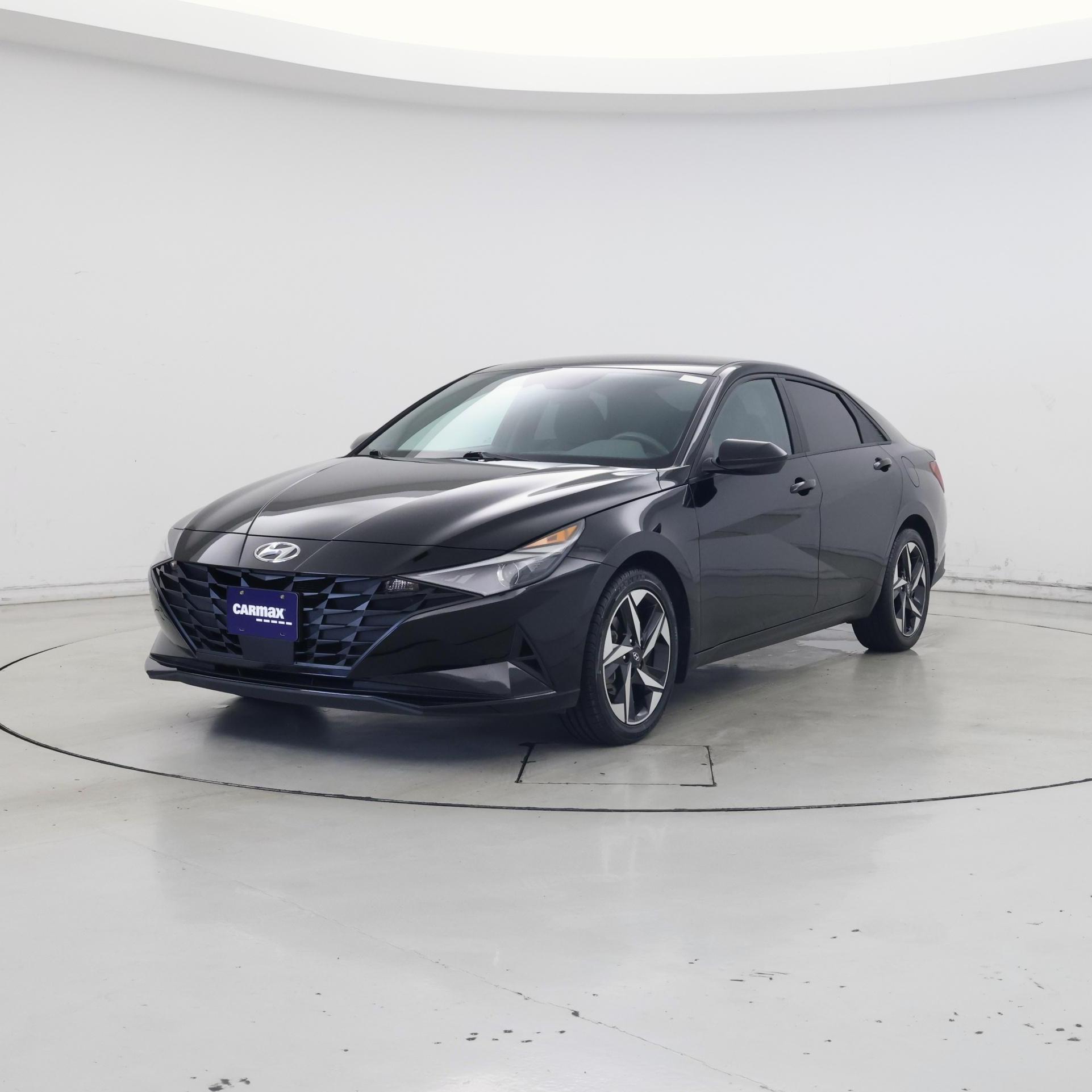 Thumbnail: 2023 Hyundai Elantra - 4