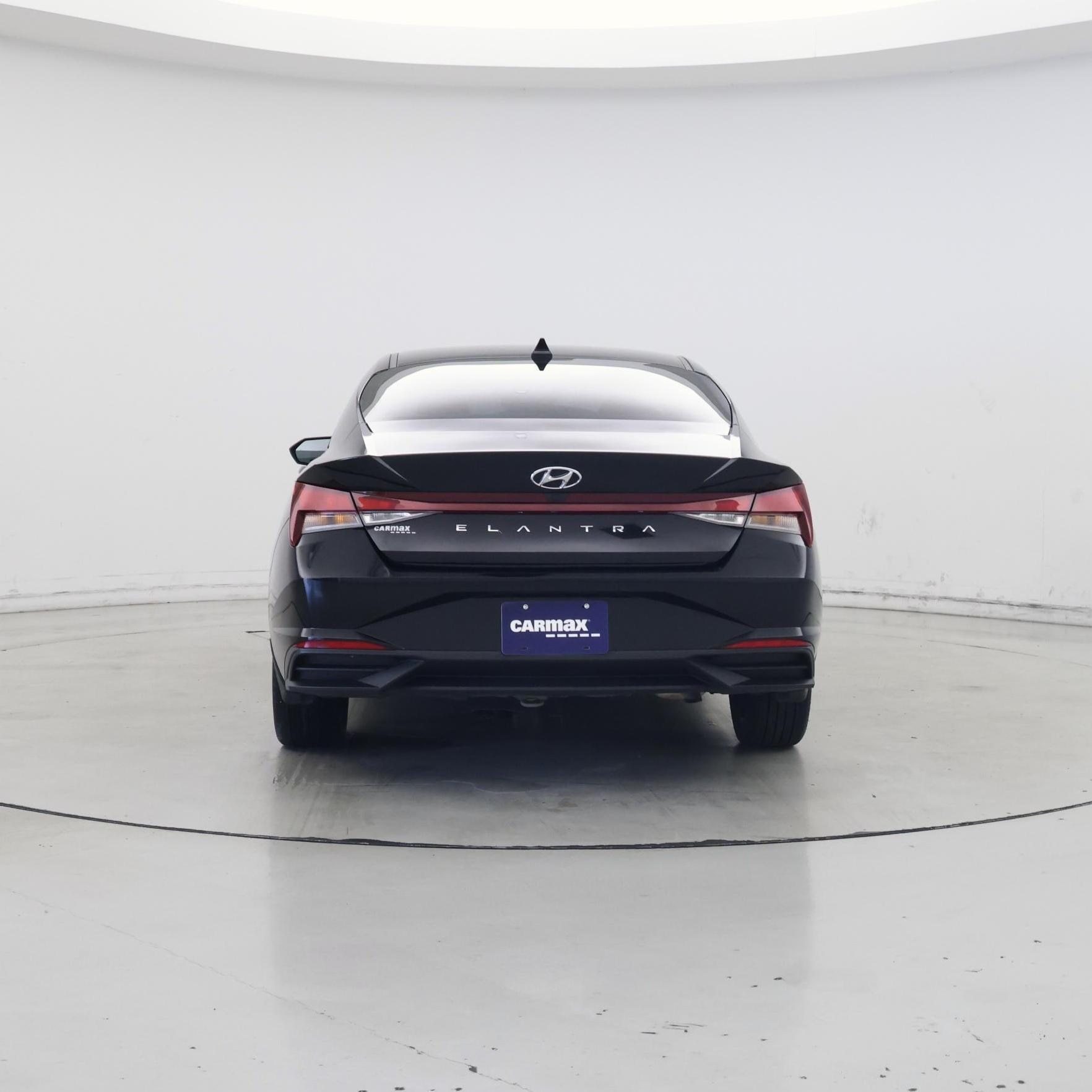Thumbnail: 2023 Hyundai Elantra - 6