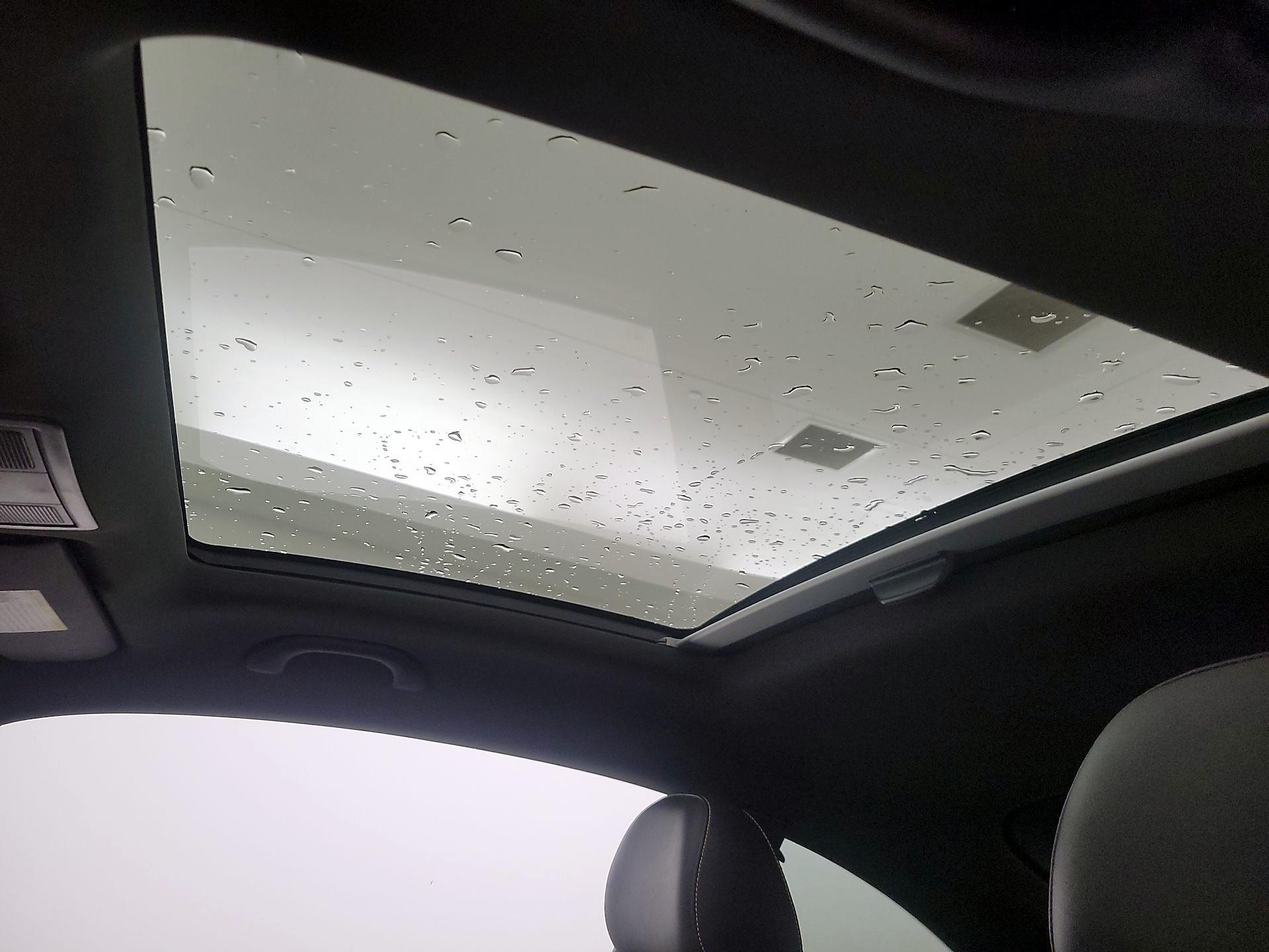 Thumbnail: 2018 Volkswagen Beetle - 19