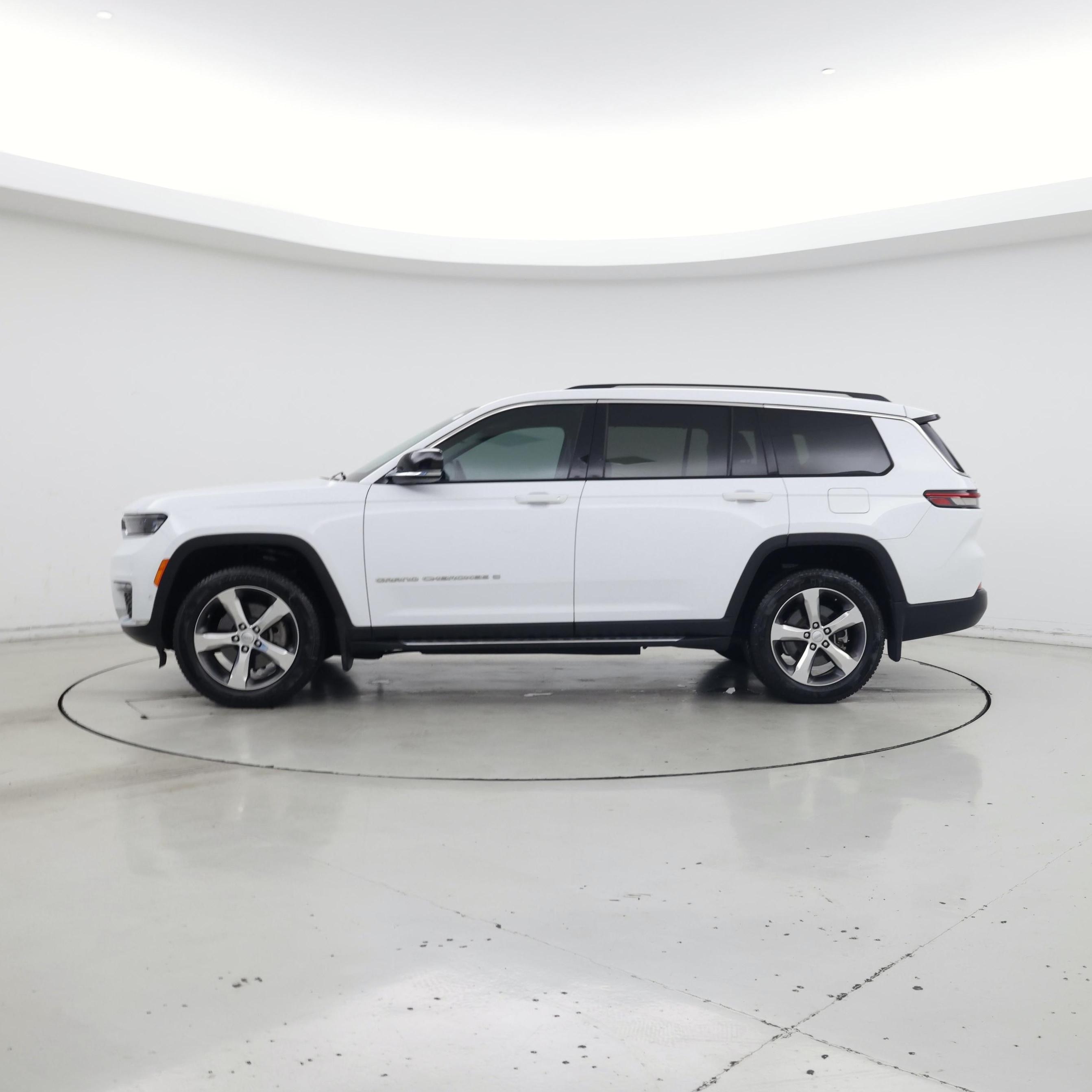 Thumbnail: 2022 Jeep Grand Cherokee L - 3