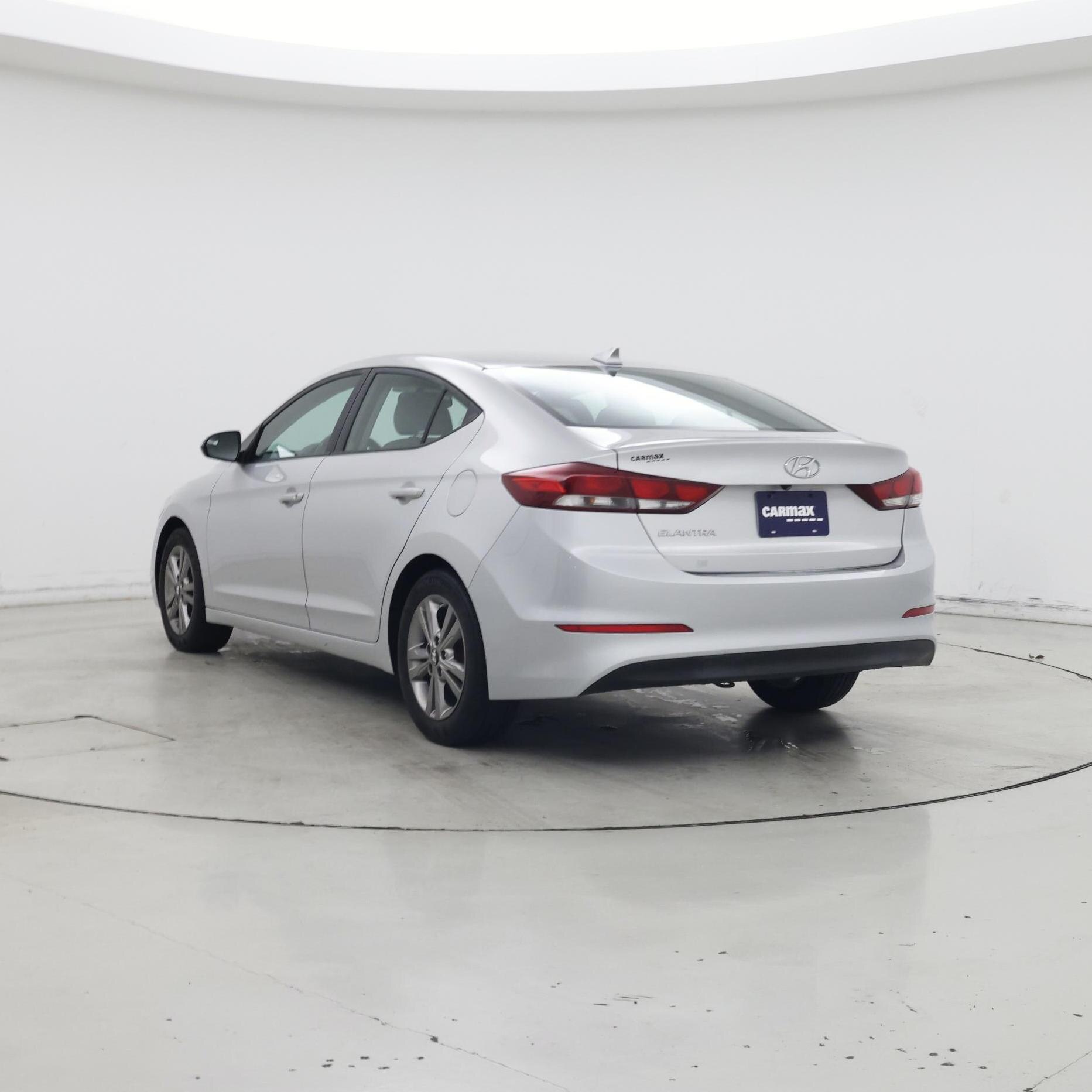 Thumbnail: 2017 Hyundai Elantra - 2
