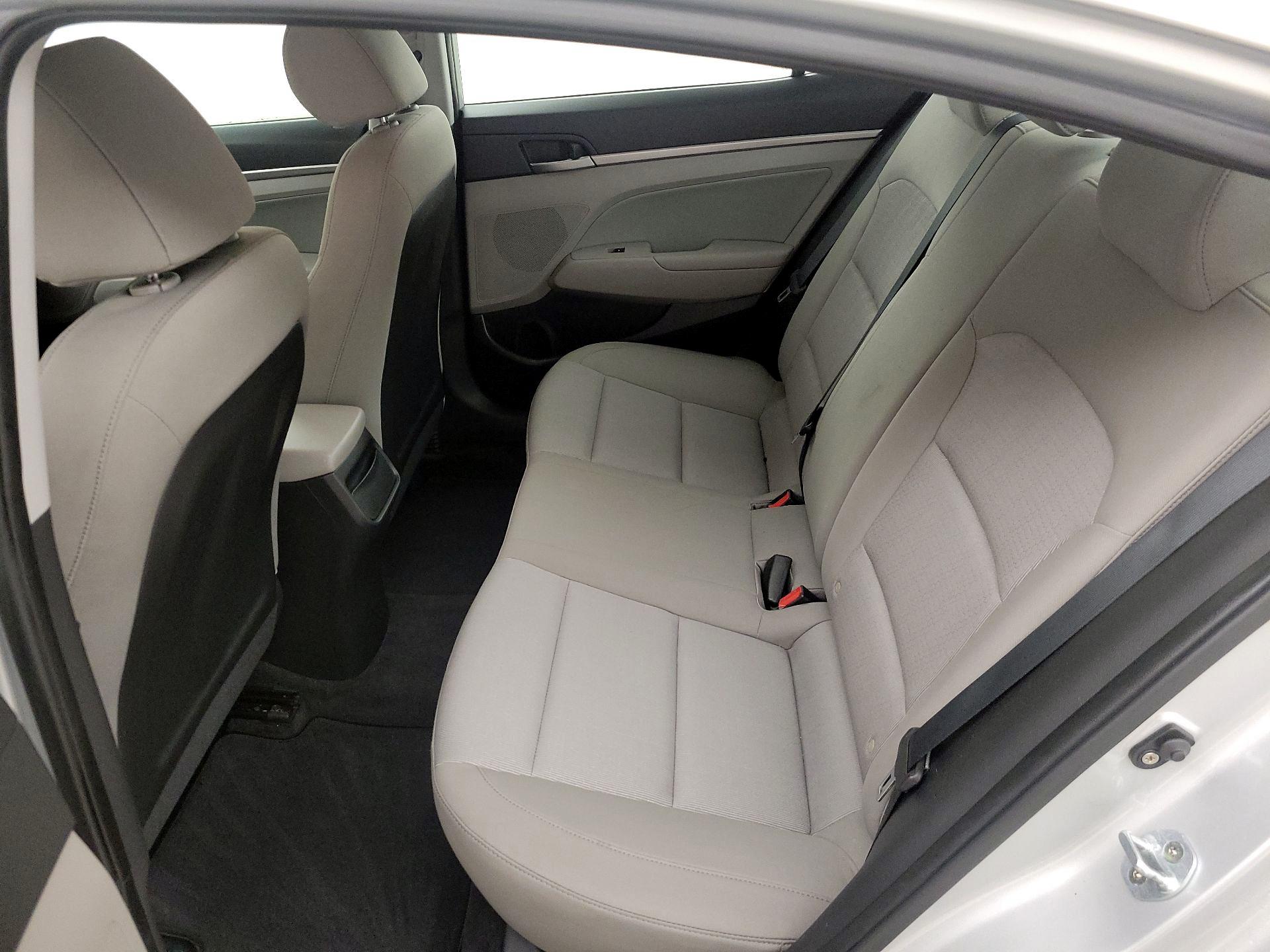Thumbnail: 2017 Hyundai Elantra - 19