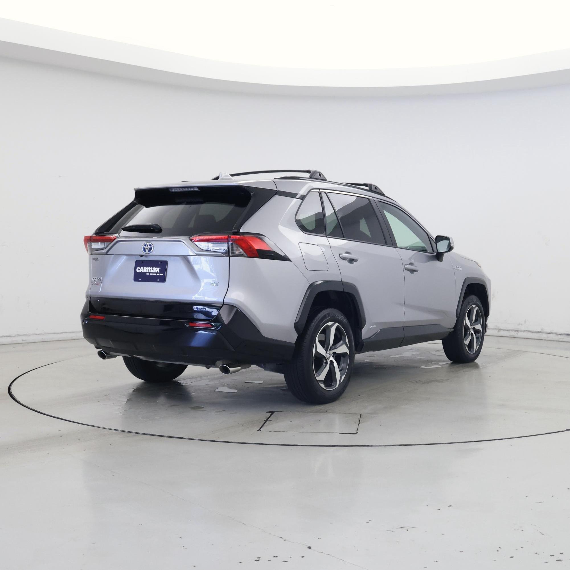 Thumbnail: 2021 Toyota RAV4 - 8