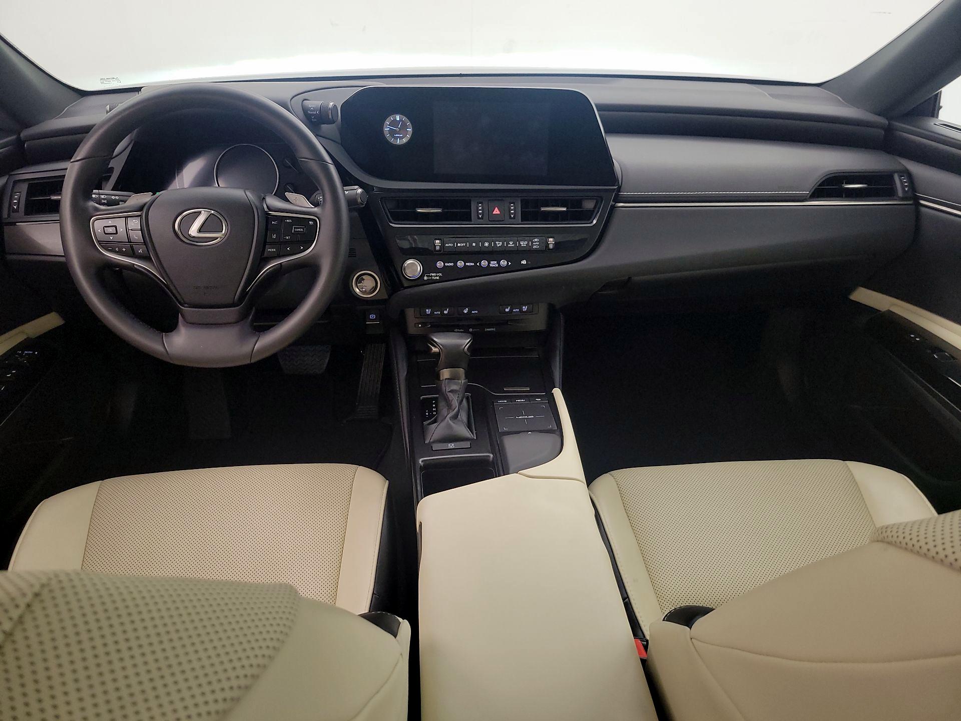 Thumbnail: 2022 Lexus ES - 9