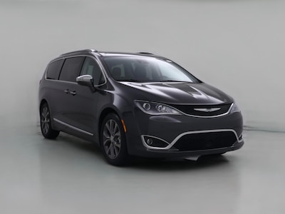 Gray 2019 Chrysler Pacifica Limited