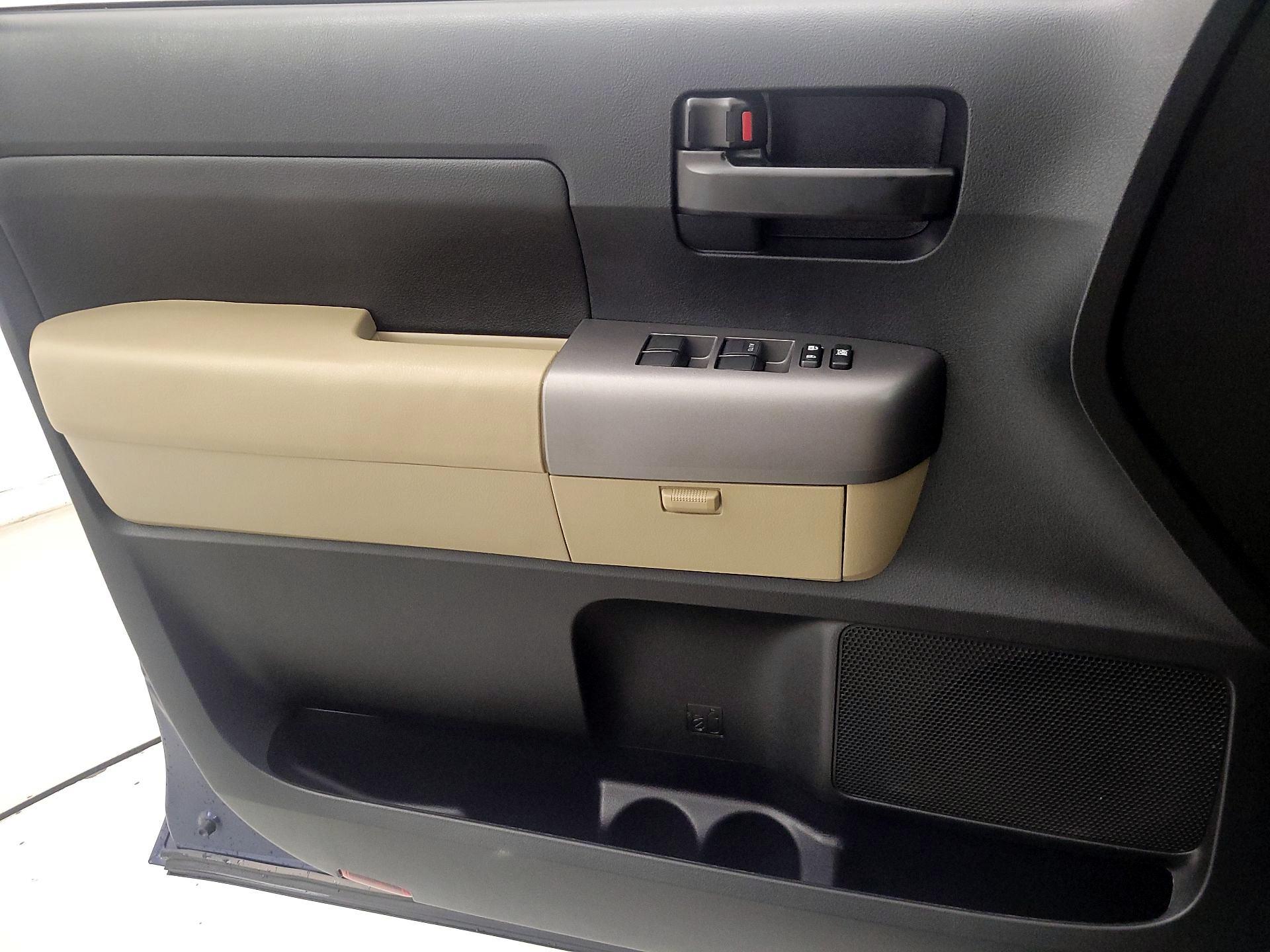 Thumbnail: 2013 Toyota Tundra - 12