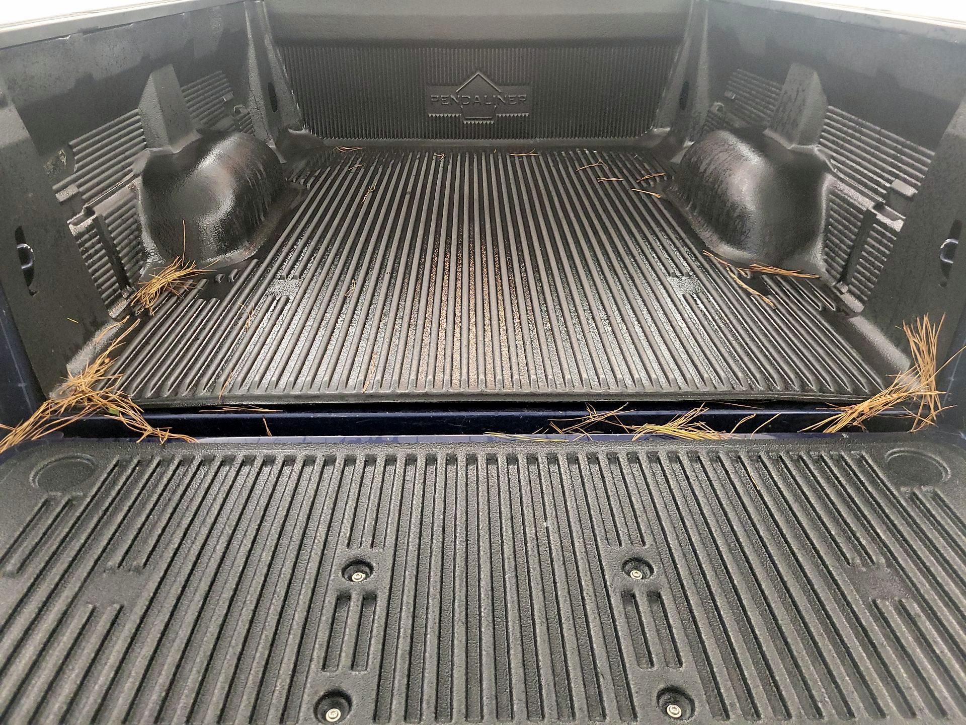 Thumbnail: 2013 Toyota Tundra - 19