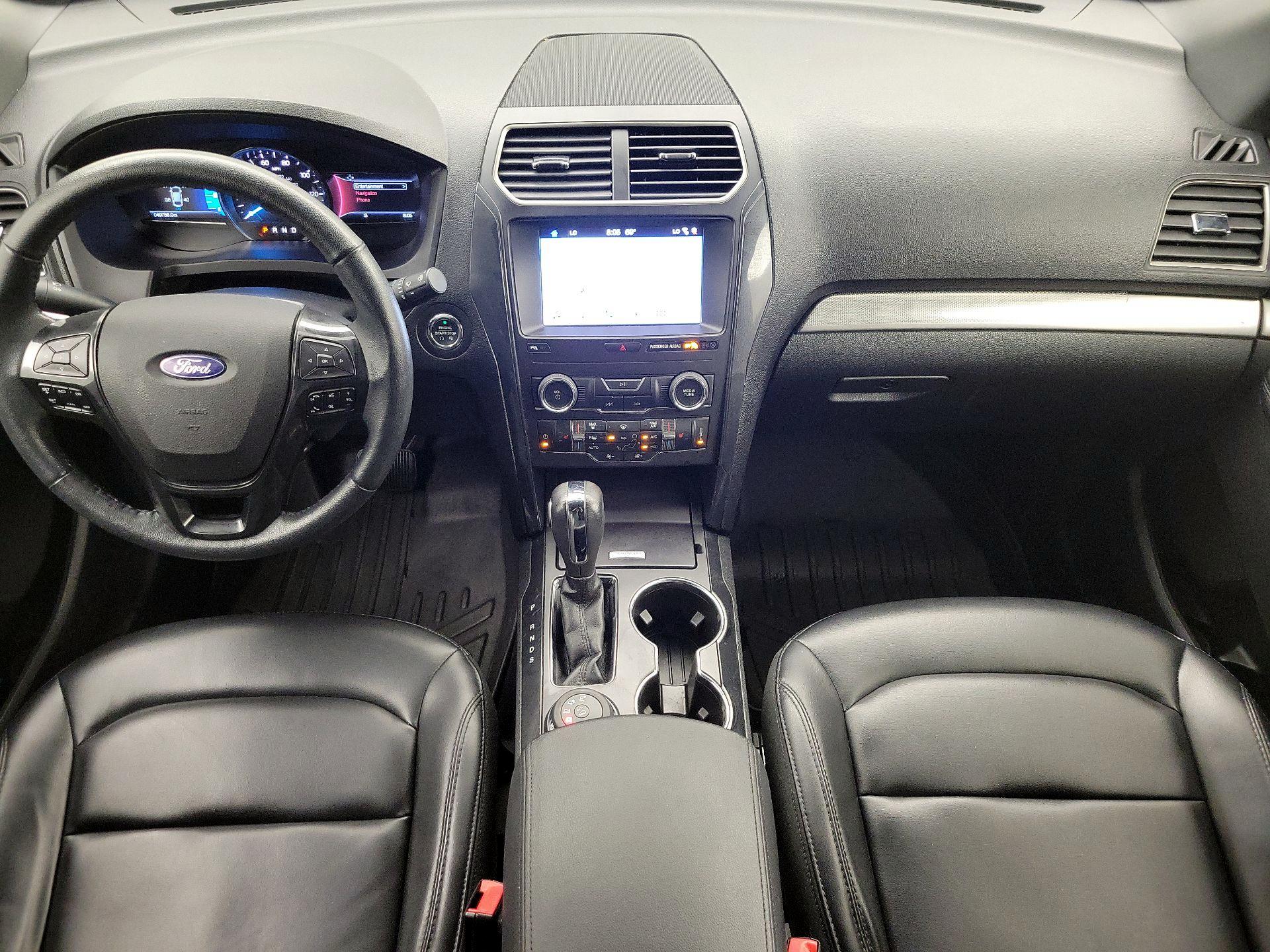 Thumbnail: 2019 Ford Explorer - 9
