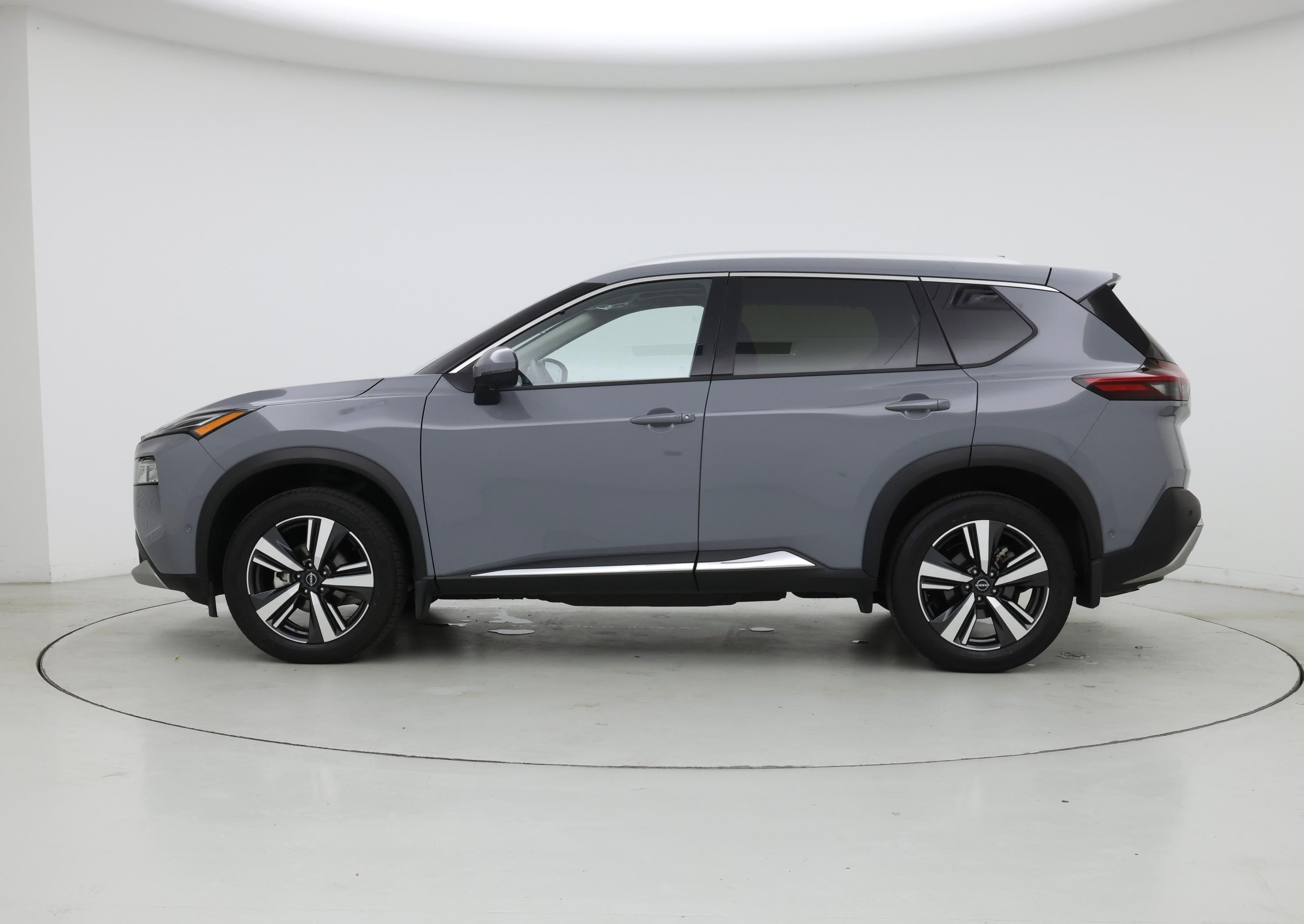 Thumbnail: 2023 Nissan Rogue - 3