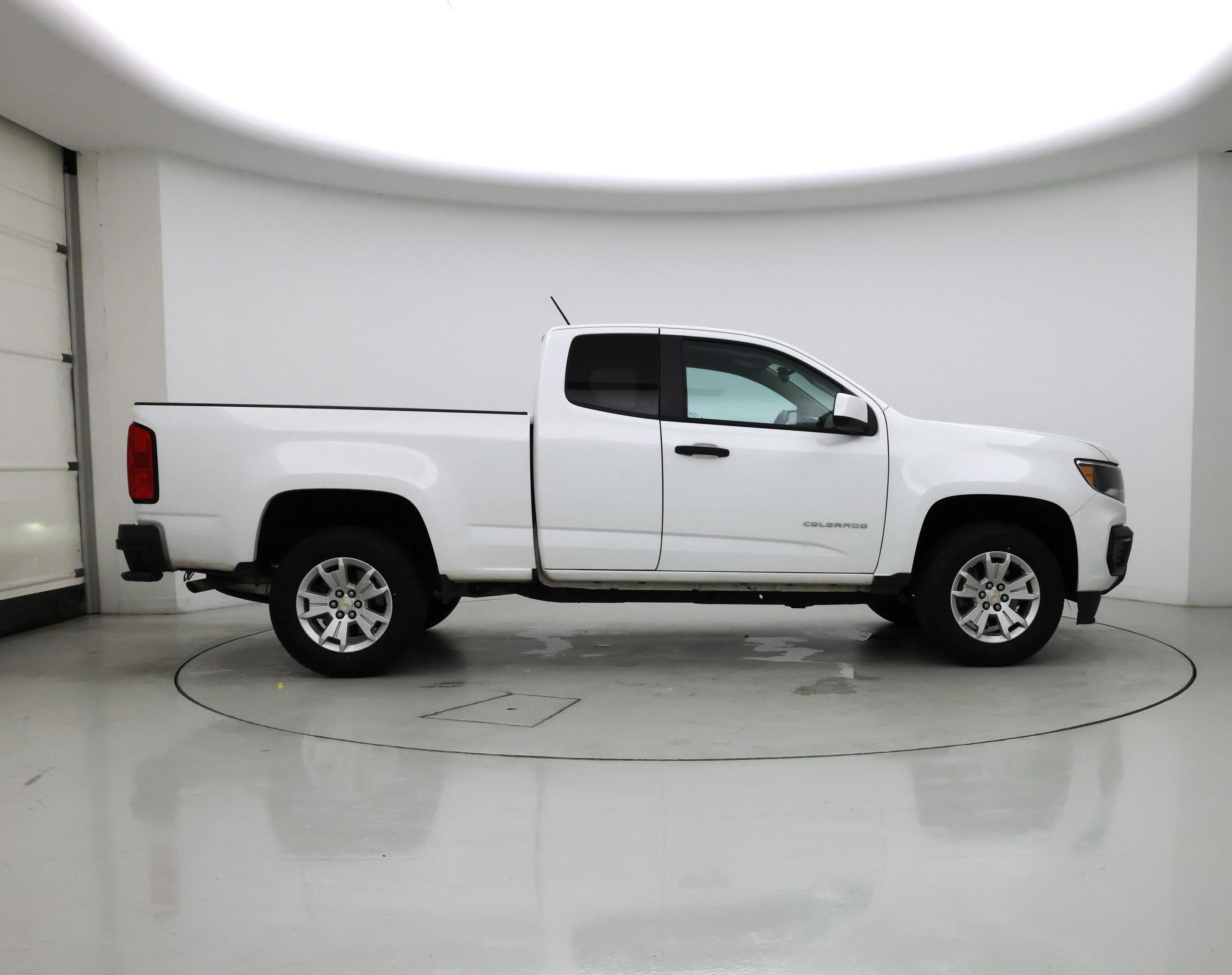 Thumbnail: 2022 Chevrolet Colorado - 7