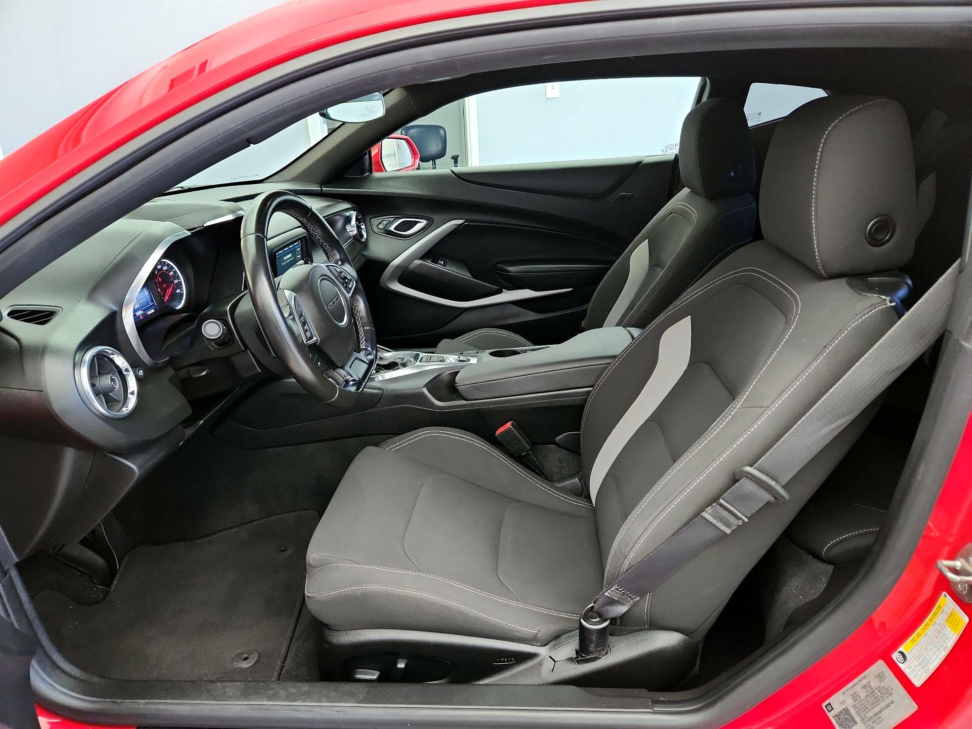 Thumbnail: 2019 Chevrolet Camaro - 11