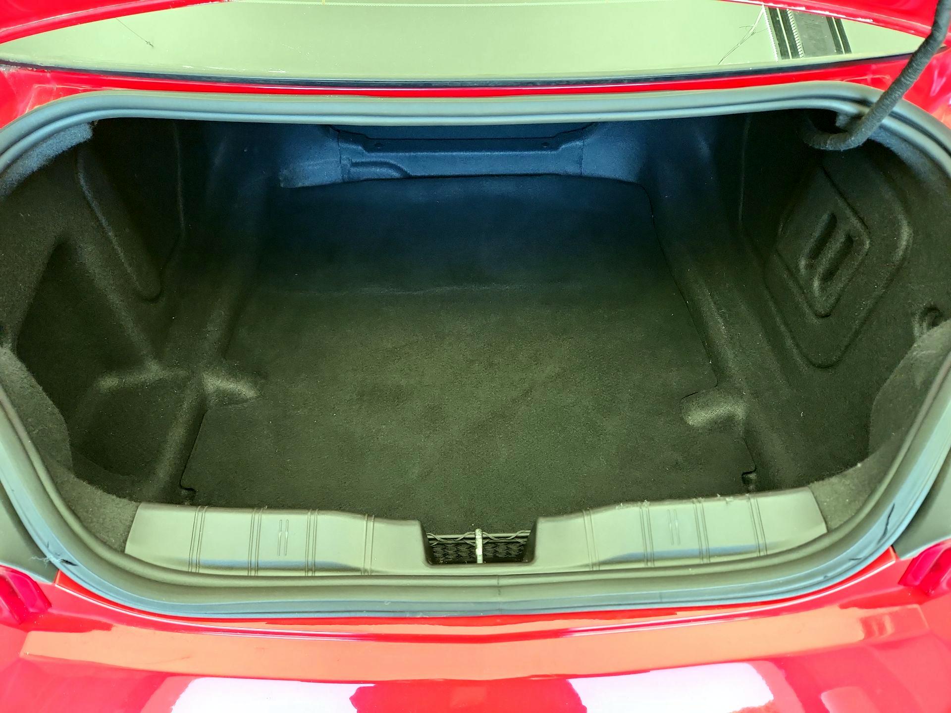 Thumbnail: 2019 Chevrolet Camaro - 18