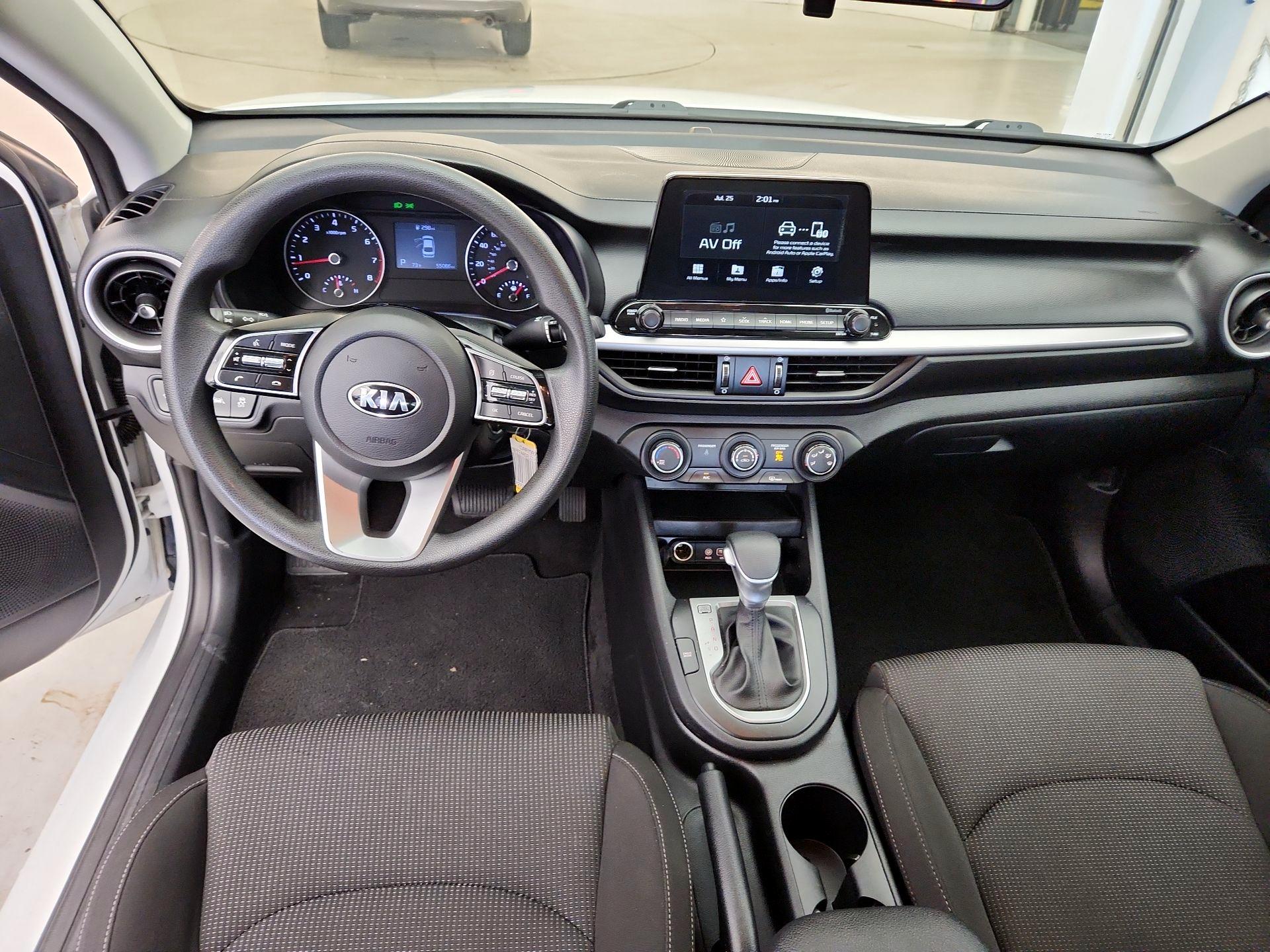 Thumbnail: 2020 Kia Forte - 9