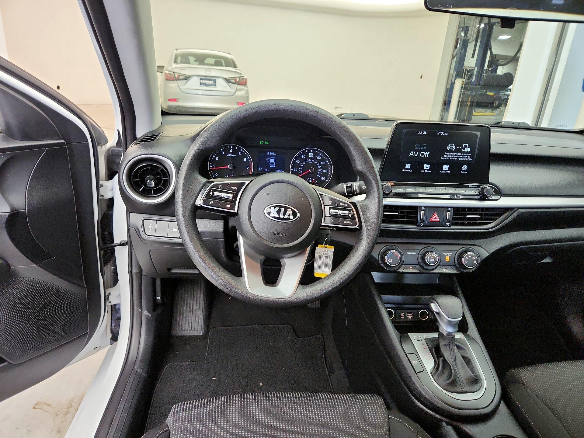 Thumbnail: 2020 Kia Forte - 10