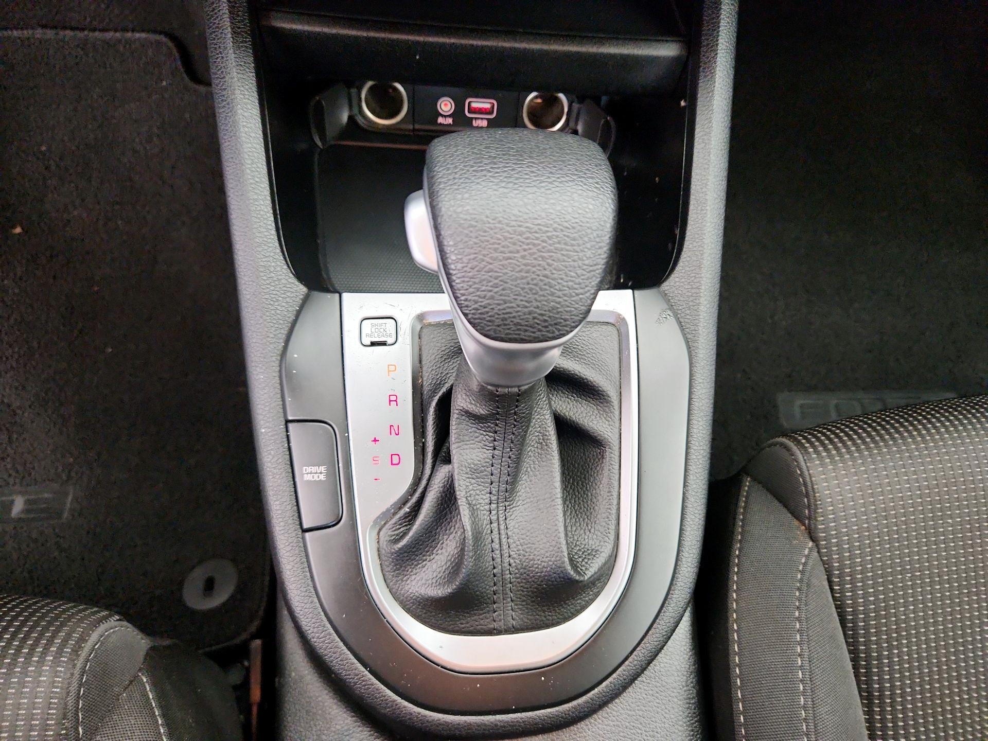 Thumbnail: 2020 Kia Forte - 17