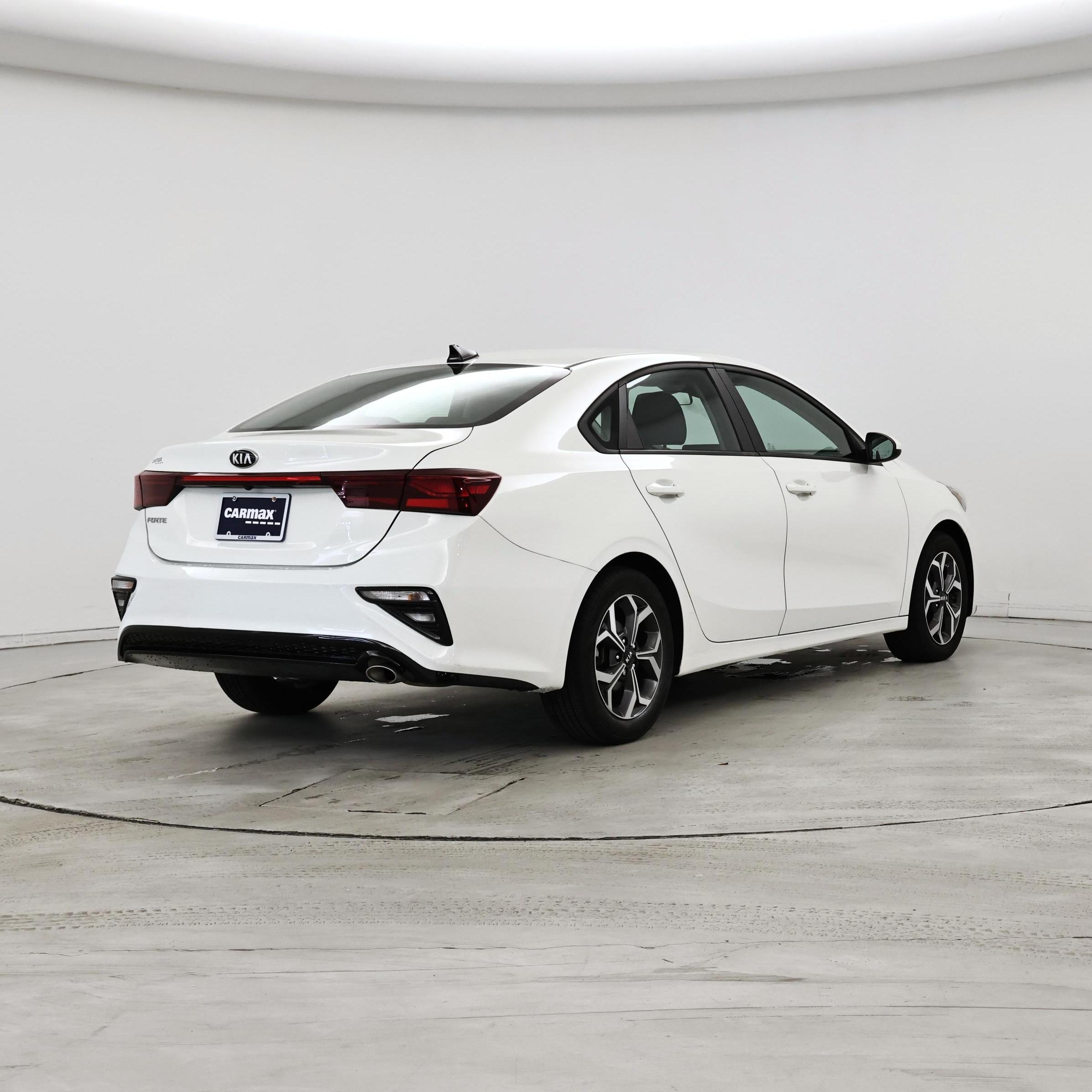 Thumbnail: 2020 Kia Forte - 8