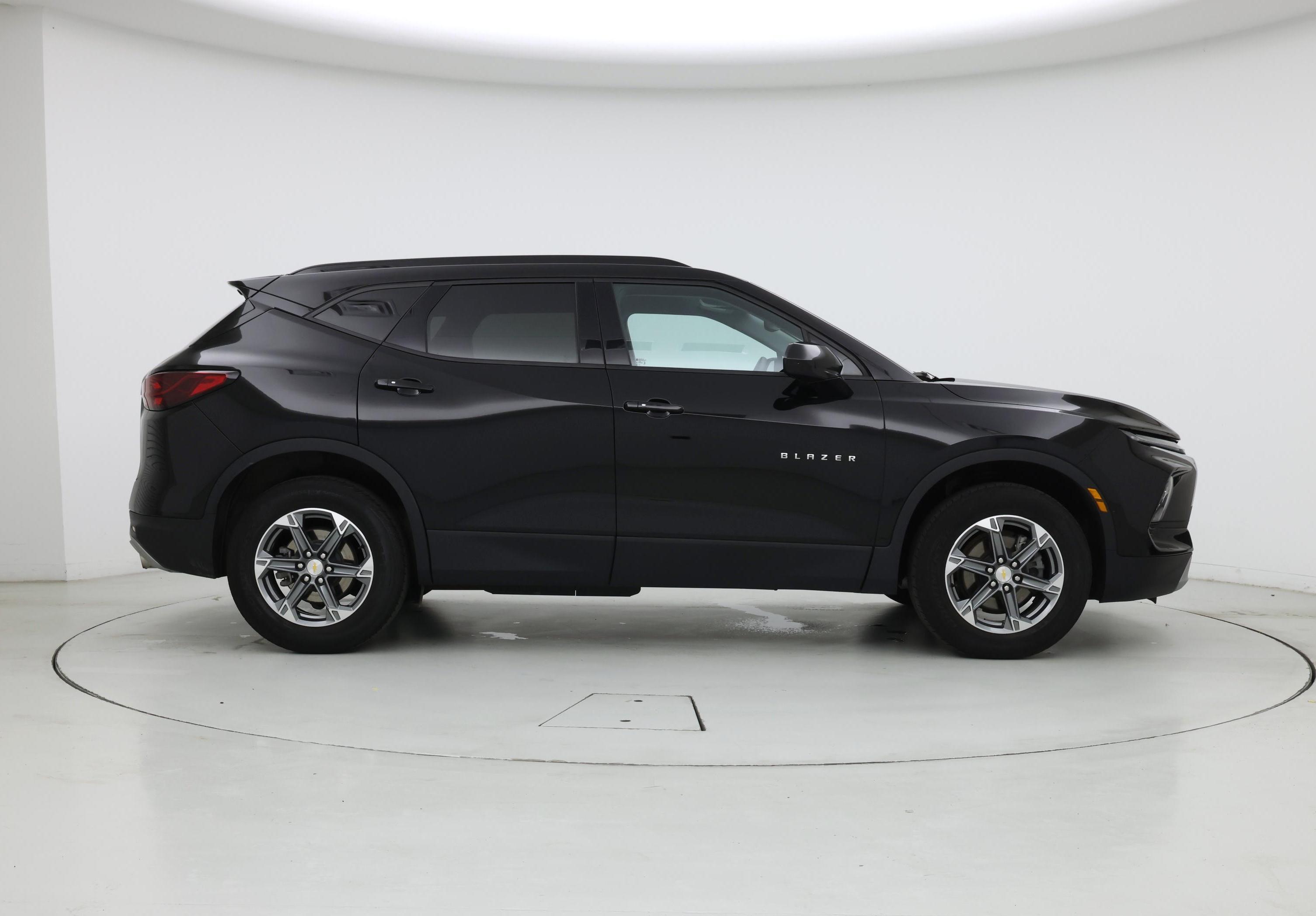 Thumbnail: 2023 Chevrolet Blazer - 7