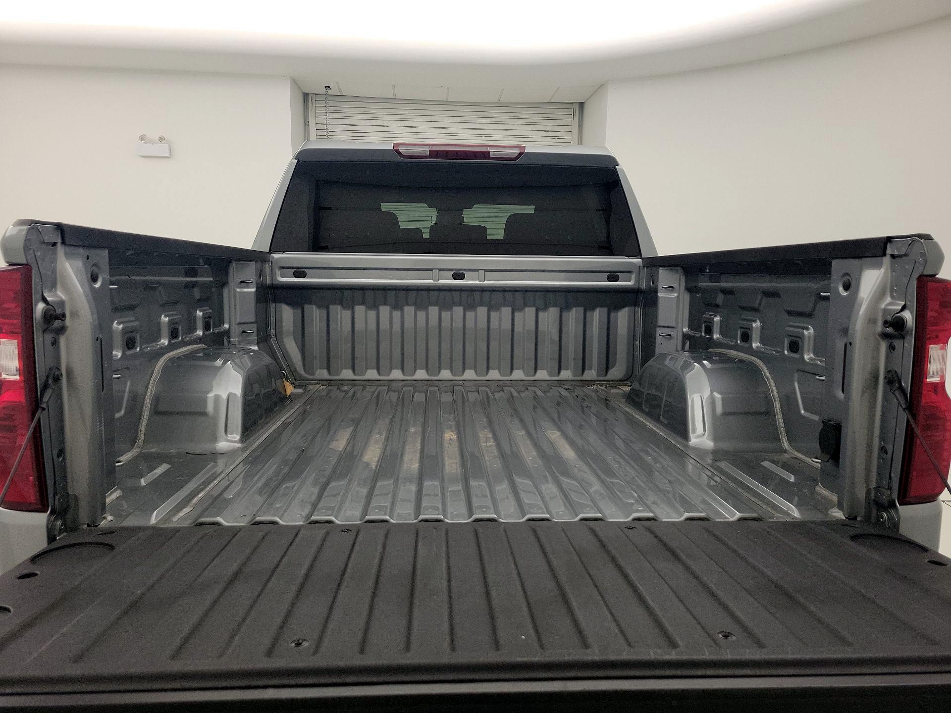 Thumbnail: 2023 Chevrolet Silverado 1500 - 20