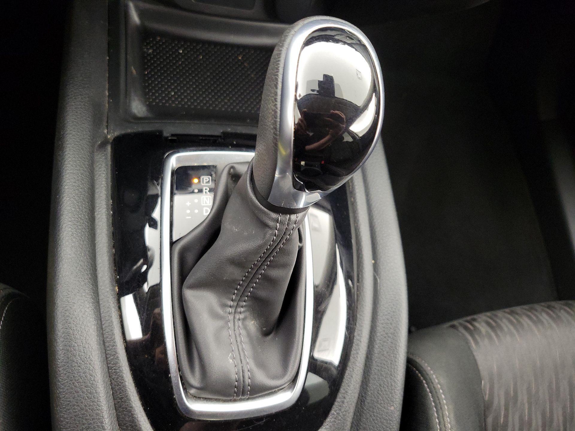 Thumbnail: 2020 Nissan Rogue - 17