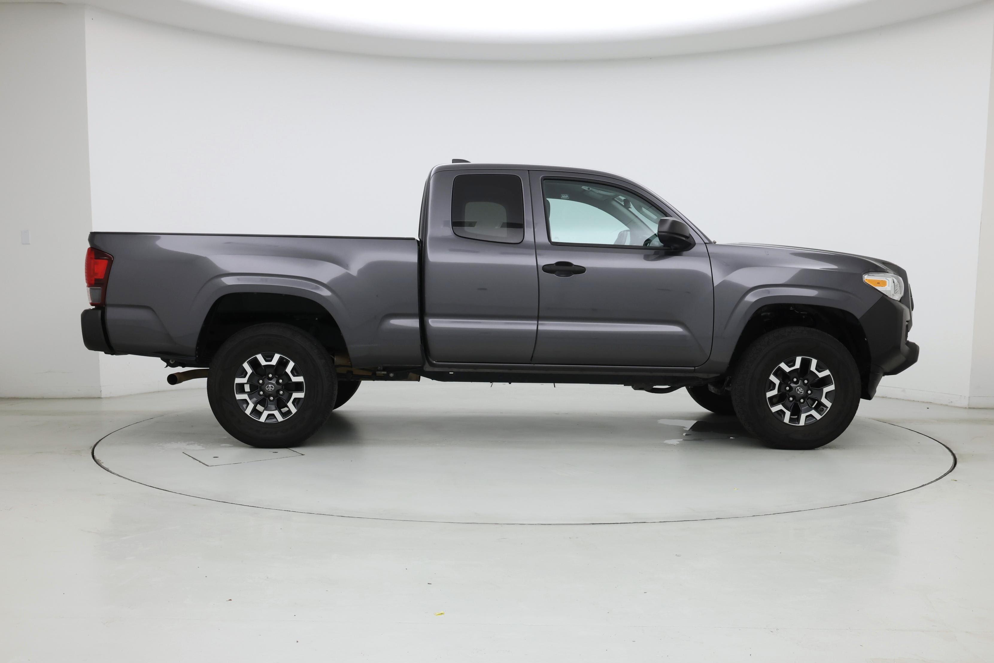 Thumbnail: 2023 Toyota Tacoma - 7