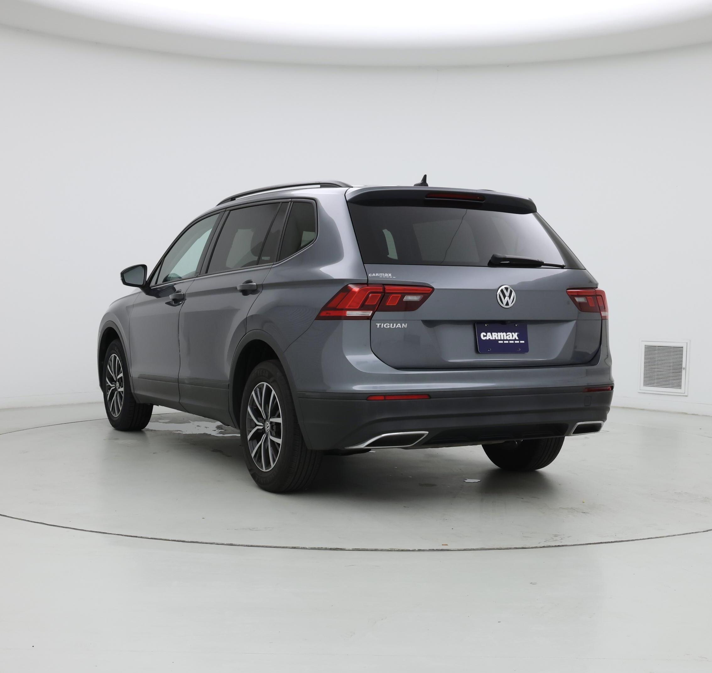 Thumbnail: 2021 Volkswagen Tiguan - 2