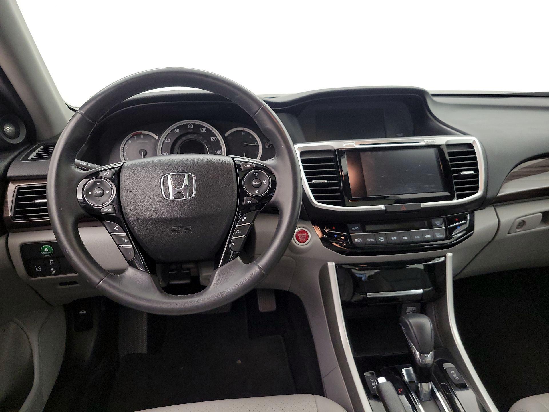Thumbnail: 2017 Honda Accord - 10