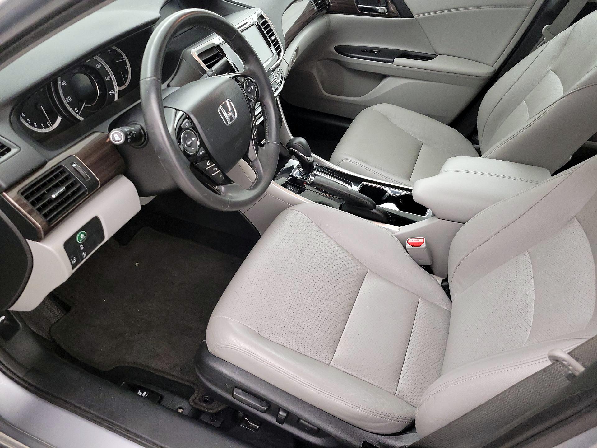 Thumbnail: 2017 Honda Accord - 11