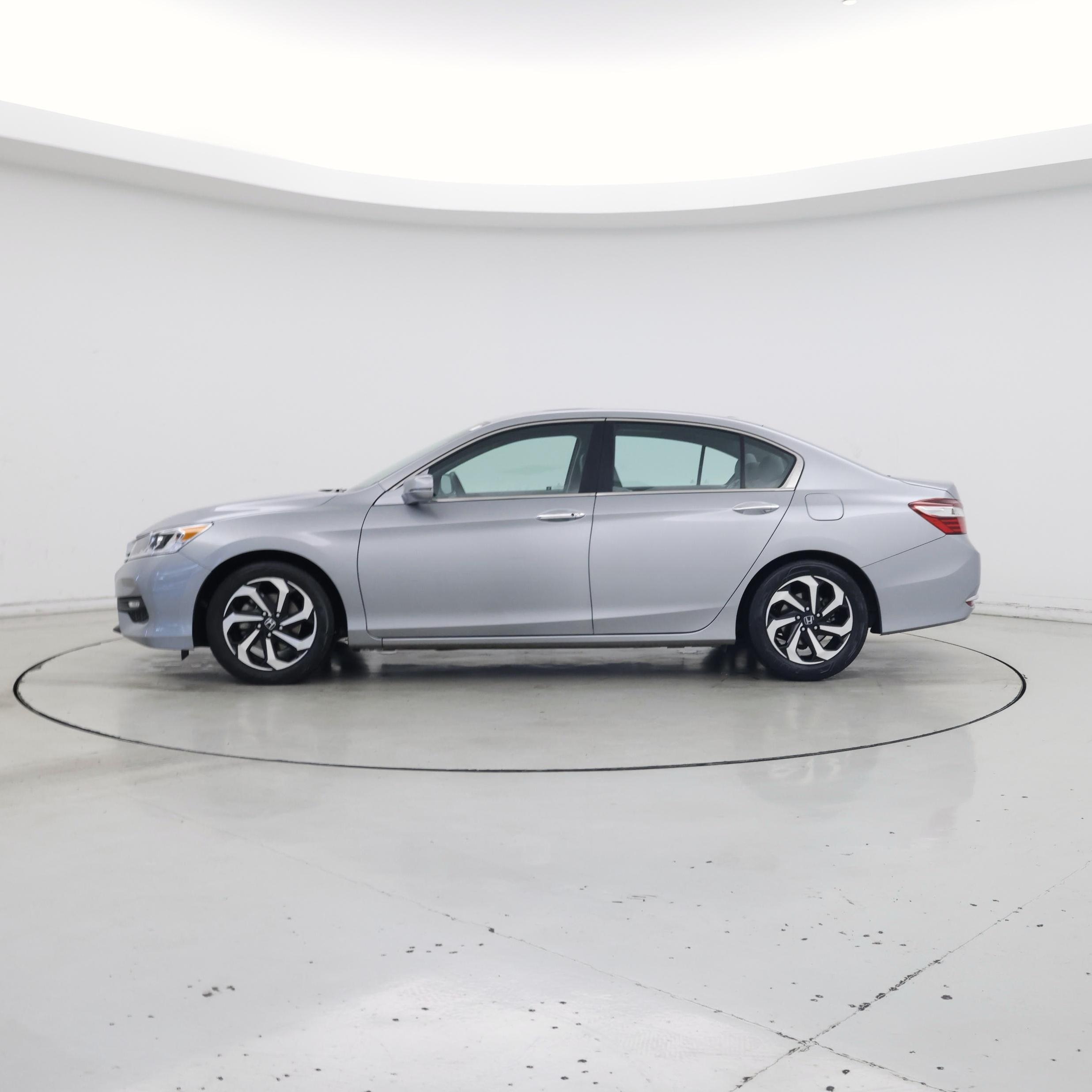 Thumbnail: 2017 Honda Accord - 3